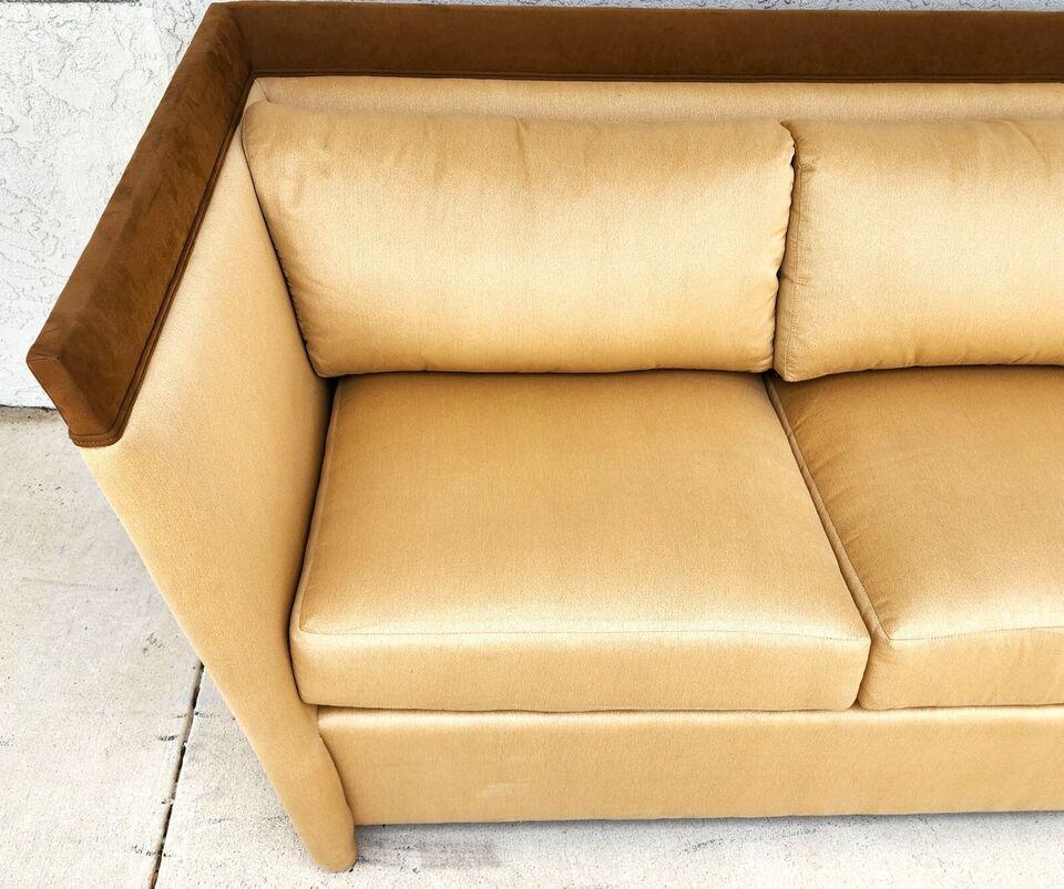 Smoking-Sofa von Erwin Lambeth Tomlinson (Ende des 20. Jahrhunderts) im Angebot