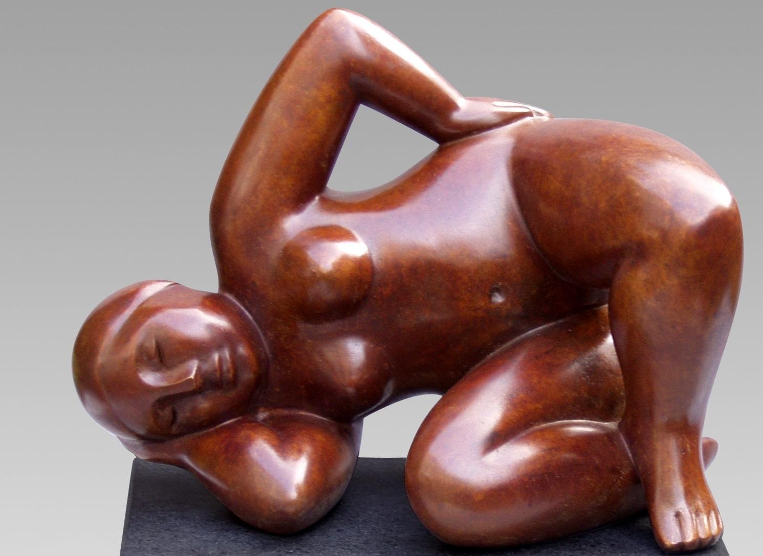 Dagdroomster Daydreamer Bronzeskulptur Nackt Weiblich Contemporary Woman Lady (Gold), Figurative Sculpture, von Erwin Meijer