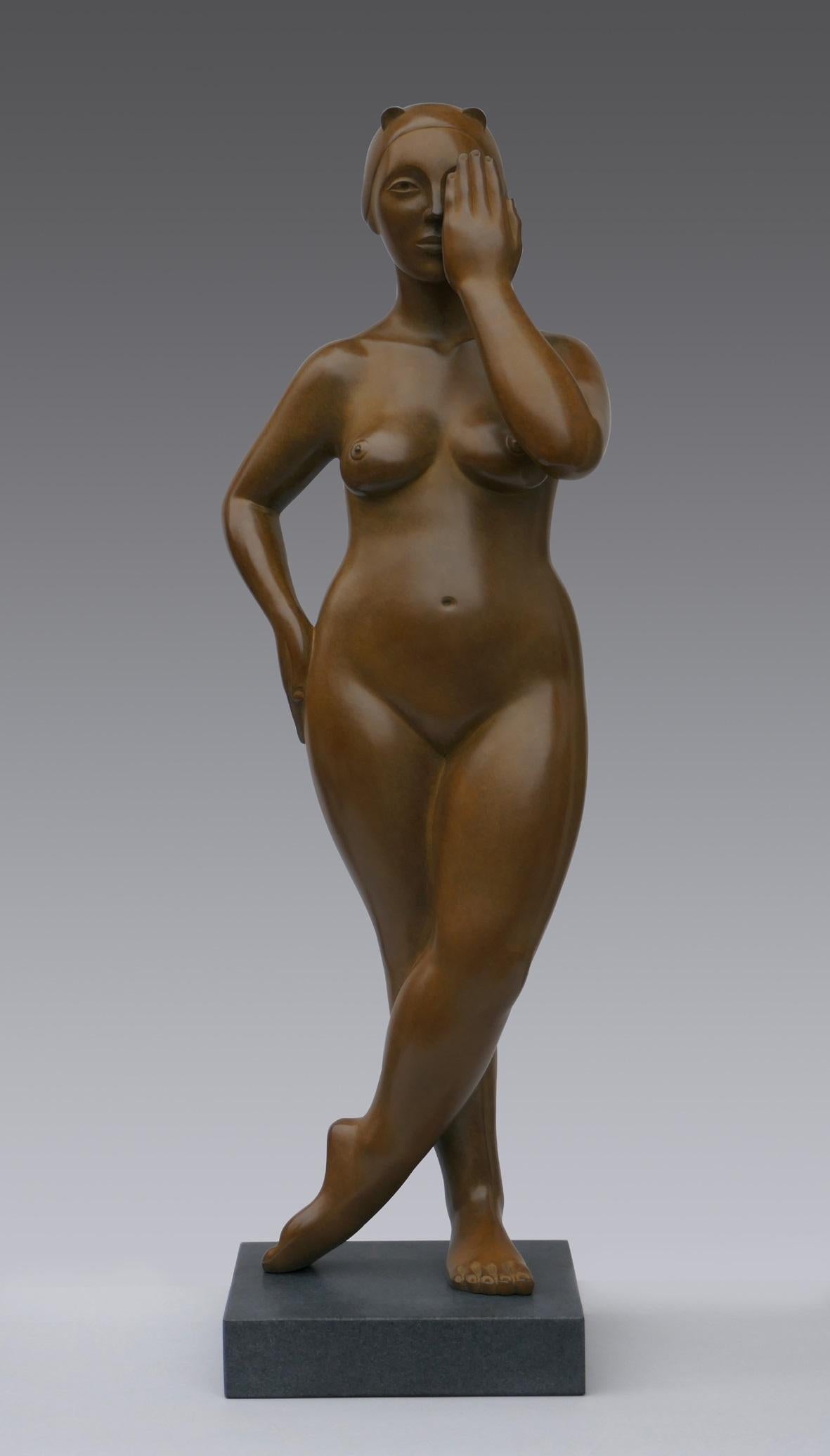 Hide and Seek Bronze Sculpture Nude Female Contemporary - Gold Figurative Sculpture by Erwin Meijer