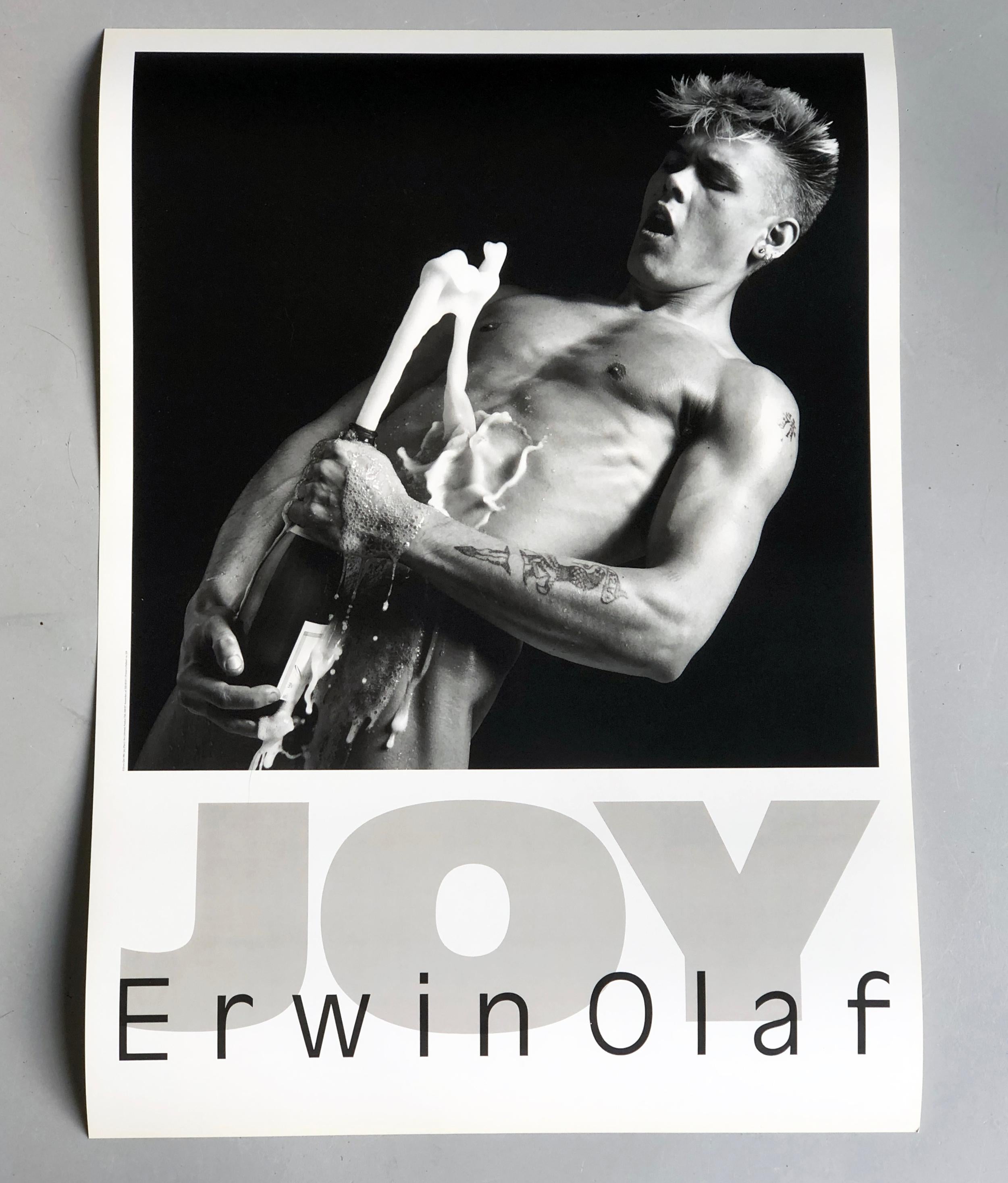 Affiche d'exposition officielle d'Erwin Olaf - JOY (Marc) 1985  Bon état - En vente à EINDHOVEN, NL