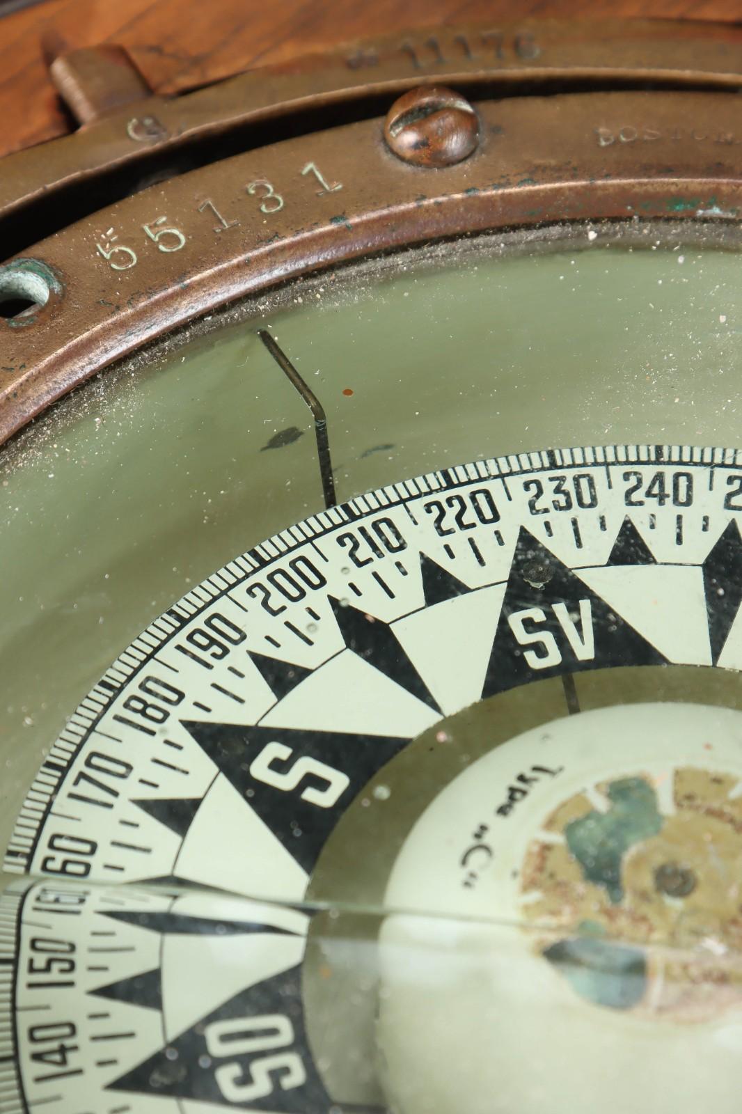 E.S. Ritchie & Söns Boston Brass Compass on Teak Socket For Sale 1