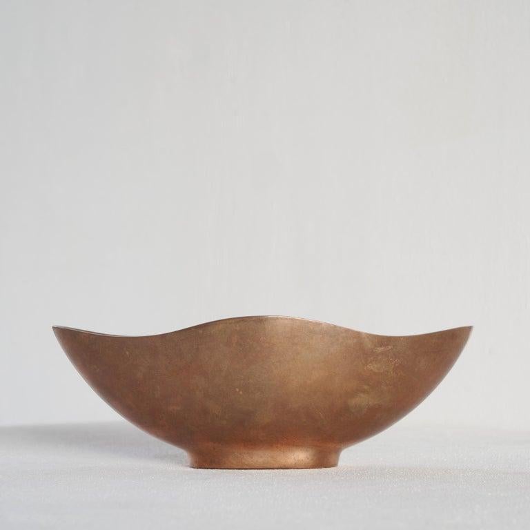 Mid-Century moderno Ciotola scultorea di Esa Fedrigolli in bronzo massiccio in vendita