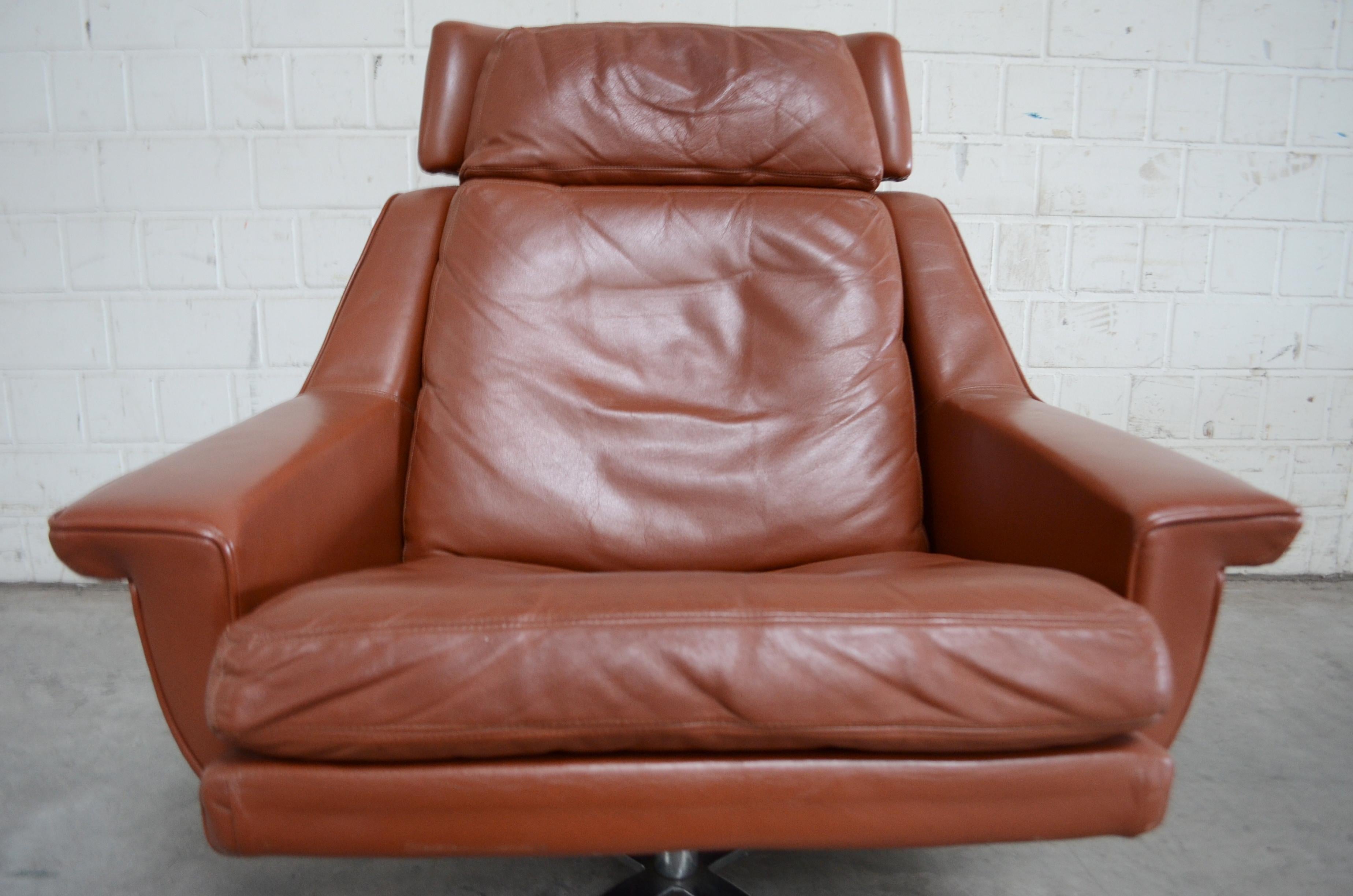 Esa Model 802 Leather Danish Lounge Chair & Ottoman by Werner Langenfeld, 1960 3