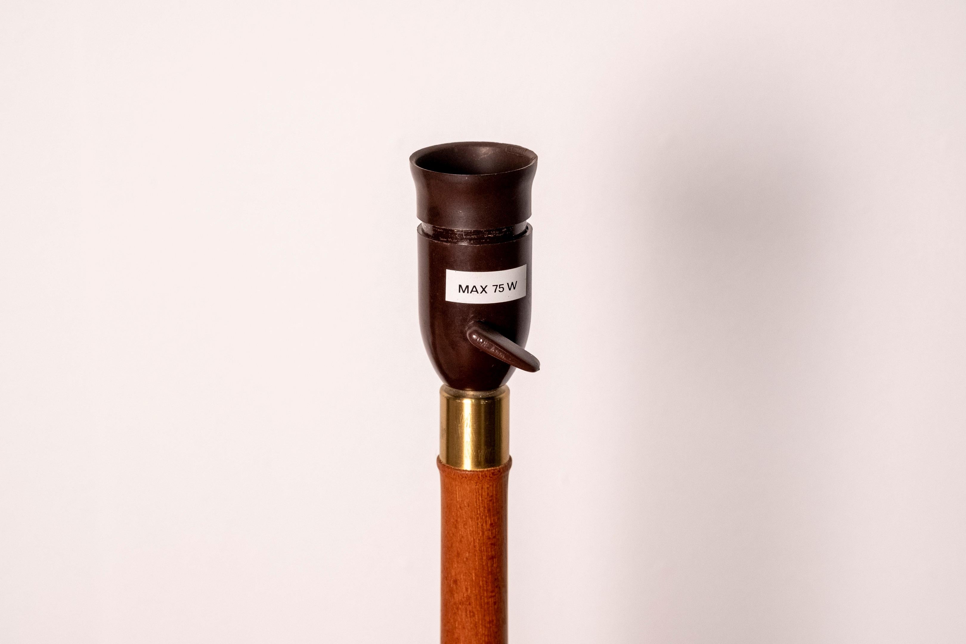 Esben Klint Teak Table Lamp for Le Klint, 1950s Denmark For Sale 7