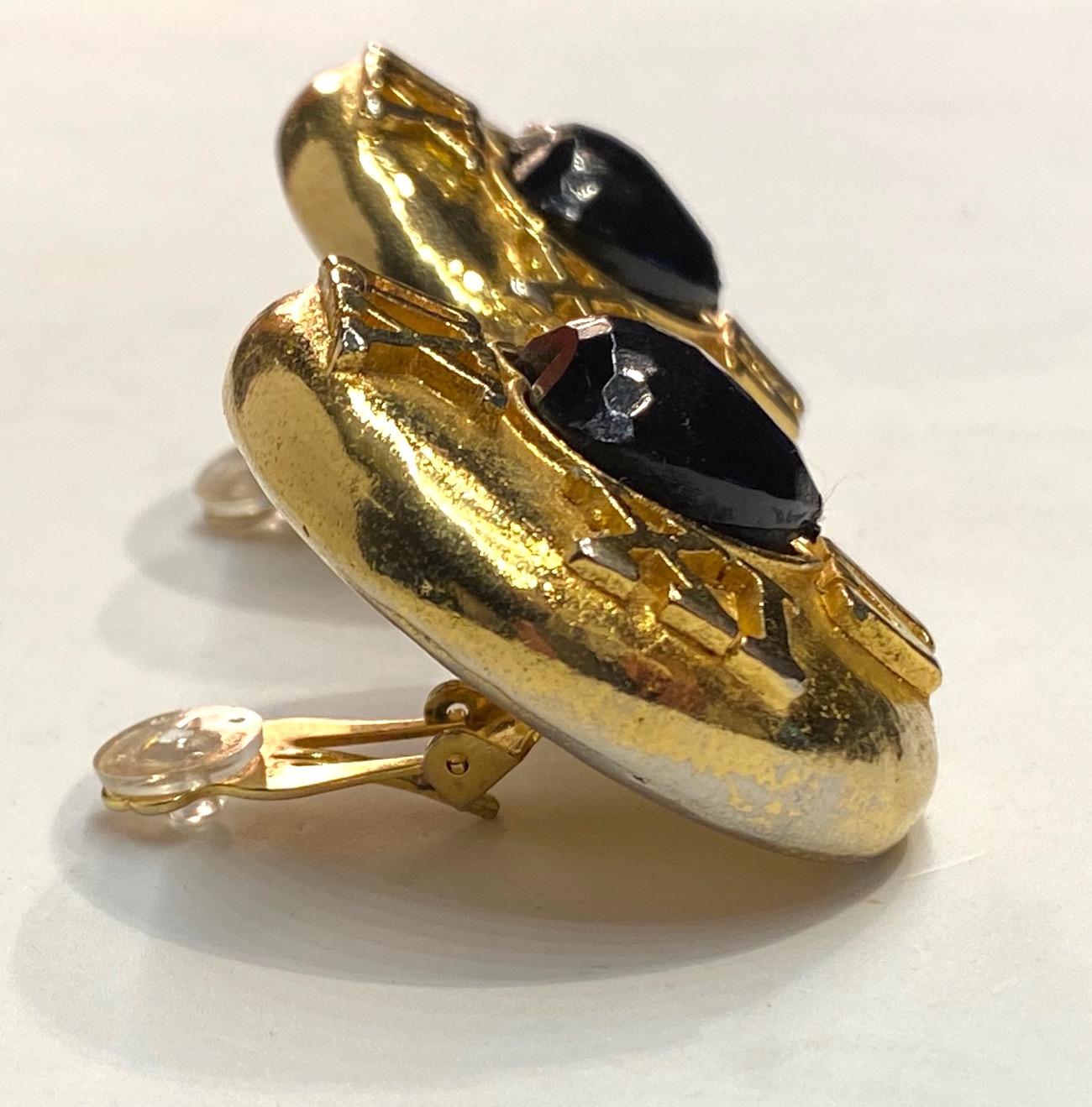 Escada 1980s Buttoms Earrings 5