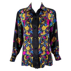 Escada 1990s Rara Margaretha Ley Escada Seda Estampado Coleccionable Blusa Payasos