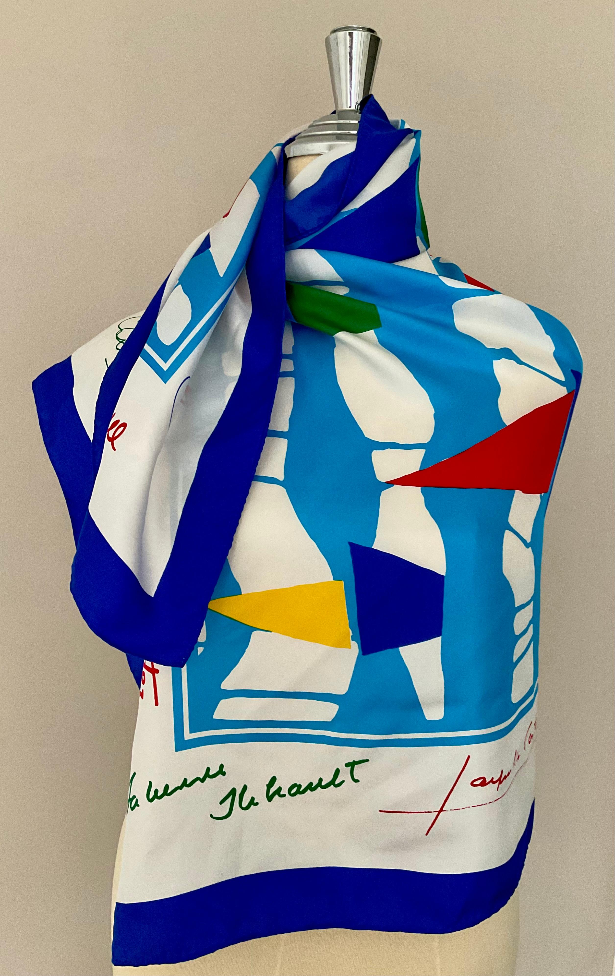 Beige Sciarpa di seta Escada André Claude Canova in vendita