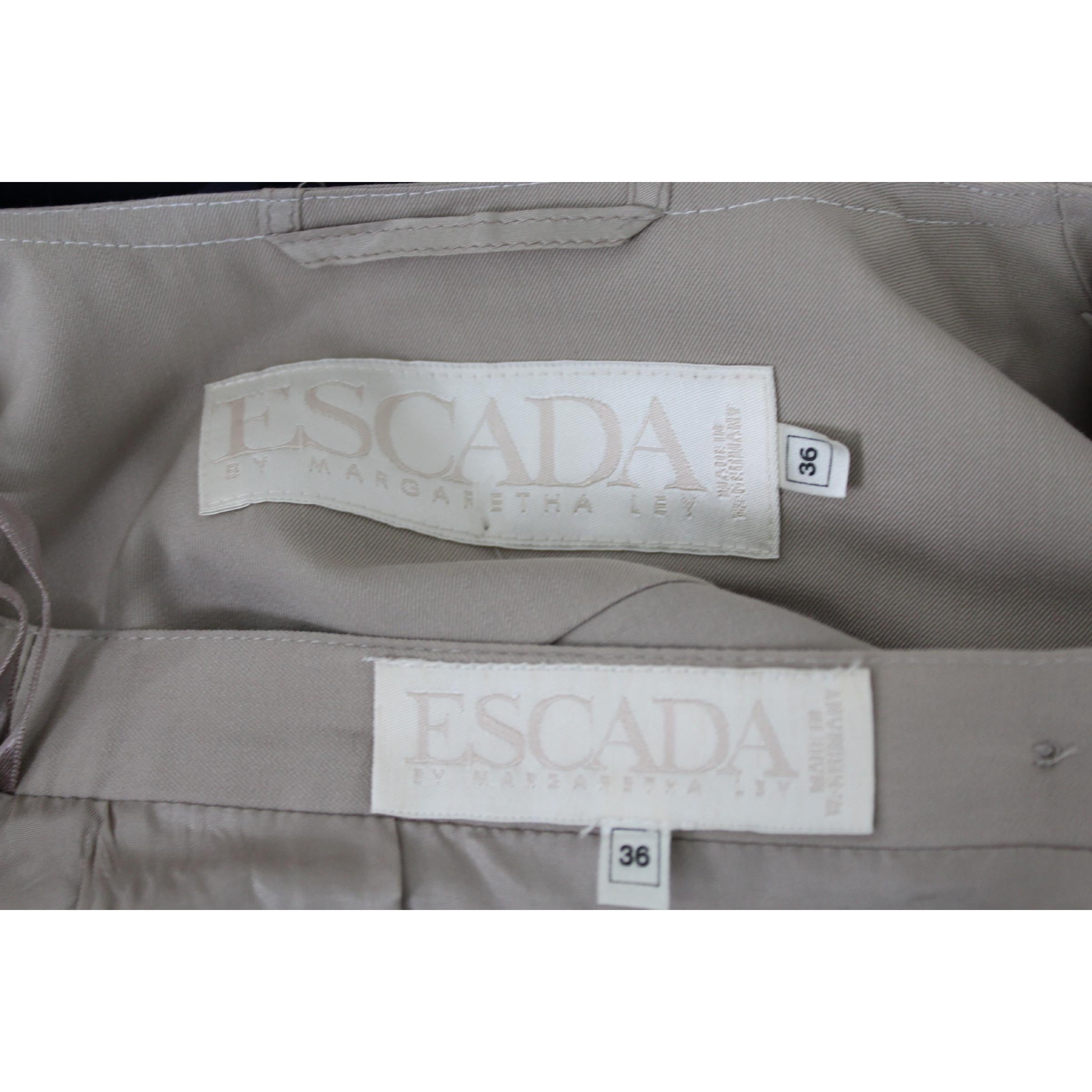 Escada - Tailleur jupe classique en coton beige, années 1990  en vente 3