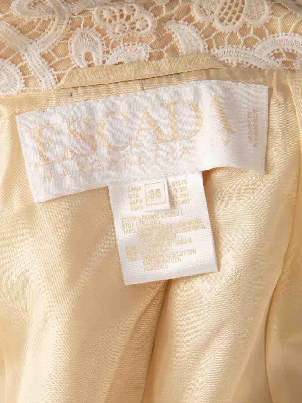 Donna Escada, giacca in lana beige con bordi in pizzo, taglia S in vendita