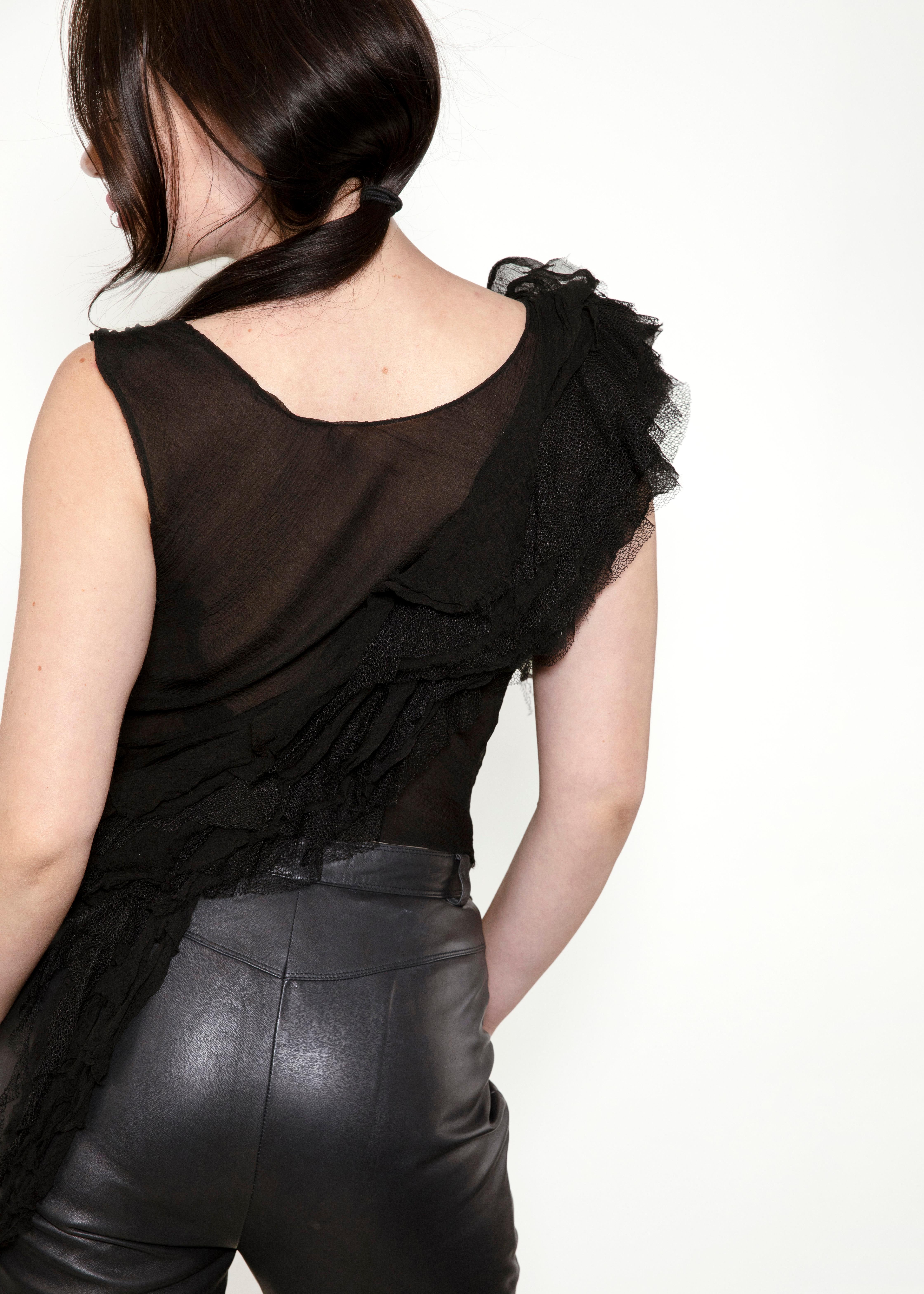 Noir Escada - Pantalon en cuir noir en vente