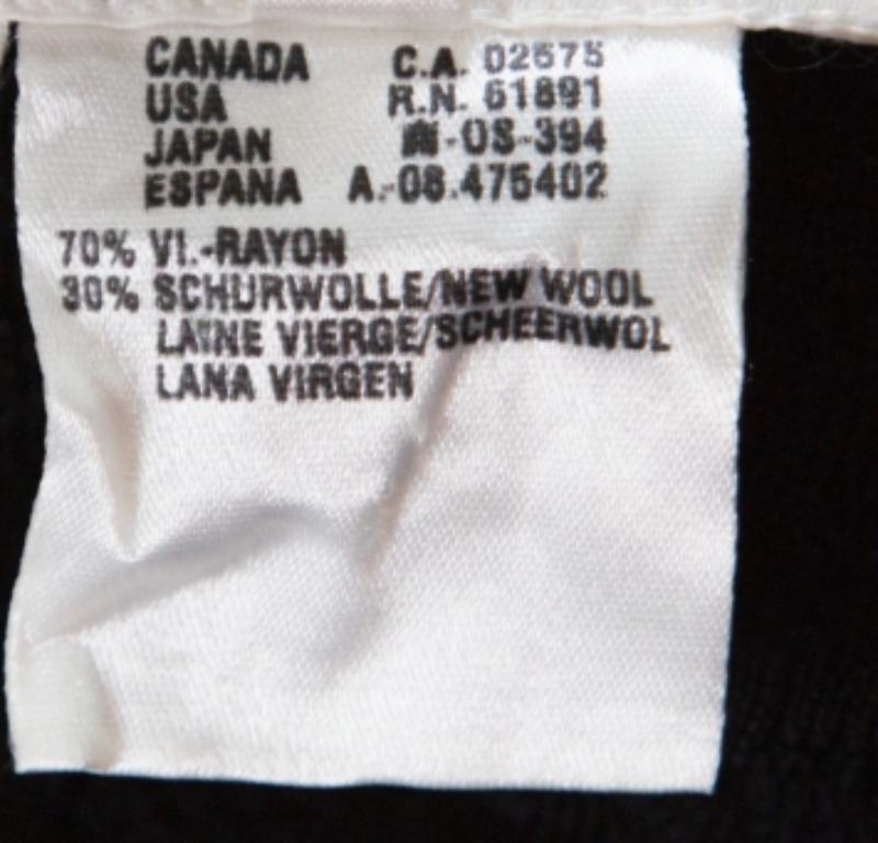 Escada Schwarzes perforiertes Strickwoll-Top L im Angebot 2