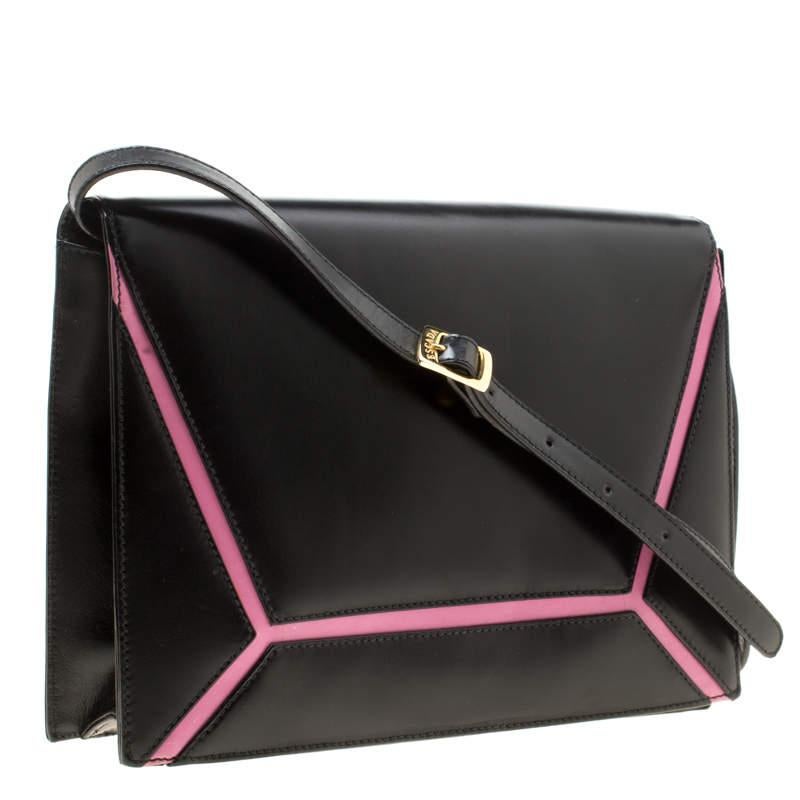 Escada Black/Pink Leather Shoulder Bag In Good Condition For Sale In Dubai, Al Qouz 2