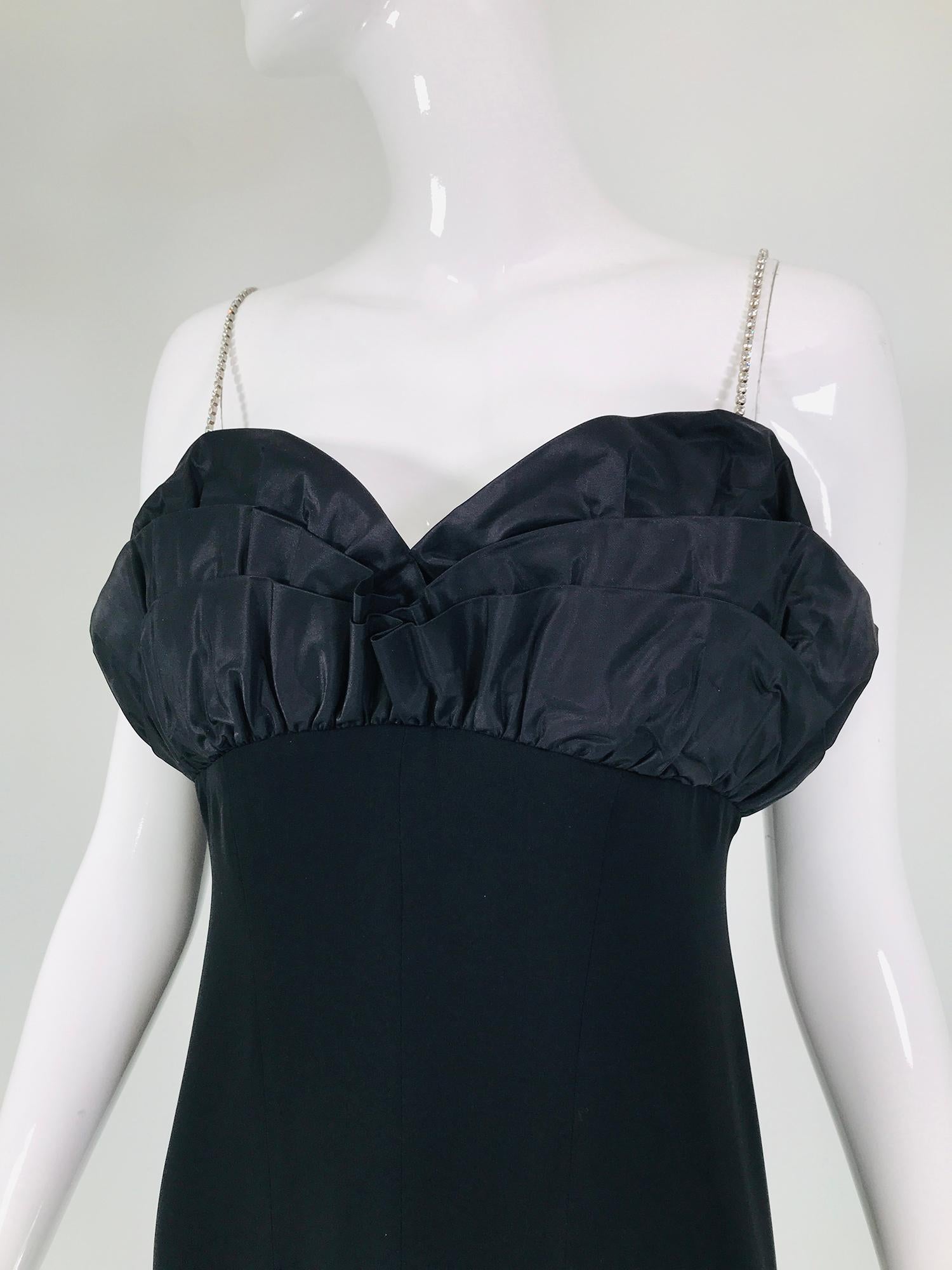Escada - Robe de soirée en soie noire à bretelles avec strass et corsage à volants  en vente 8