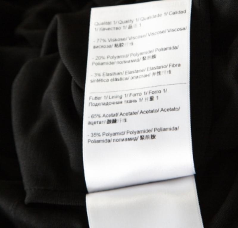 Escada Gonna a matita Runia nera in maglia elasticizzata con pieghe sul davanti XL In condizioni buone in vendita a Dubai, Al Qouz 2