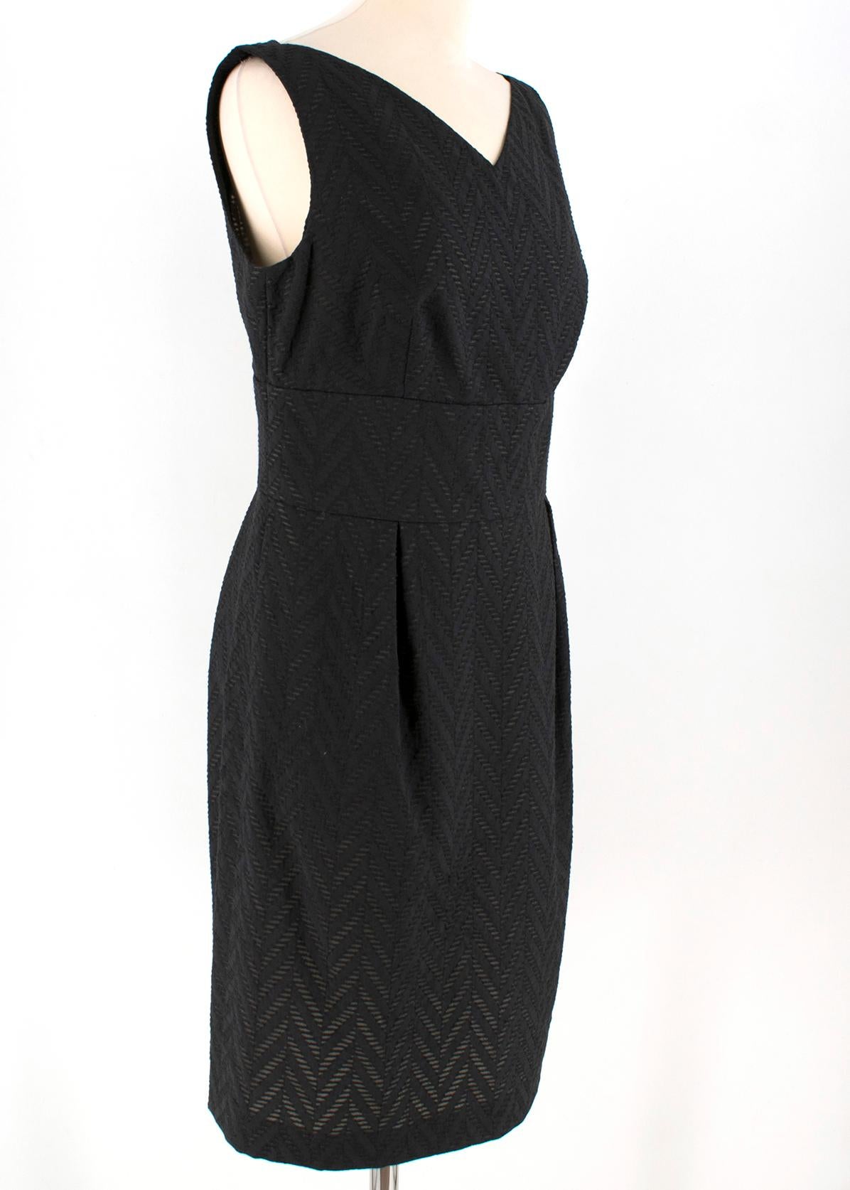 Escada Black Textured Midi Shift Virgin Wool Dress 

- Virgin Wool Woven Jacquard Body
- Darts to the bust for fit
- Fully Lined
- Made in Germany 

Please note, these items are pre-owned and may show some signs of storage, even when unworn and