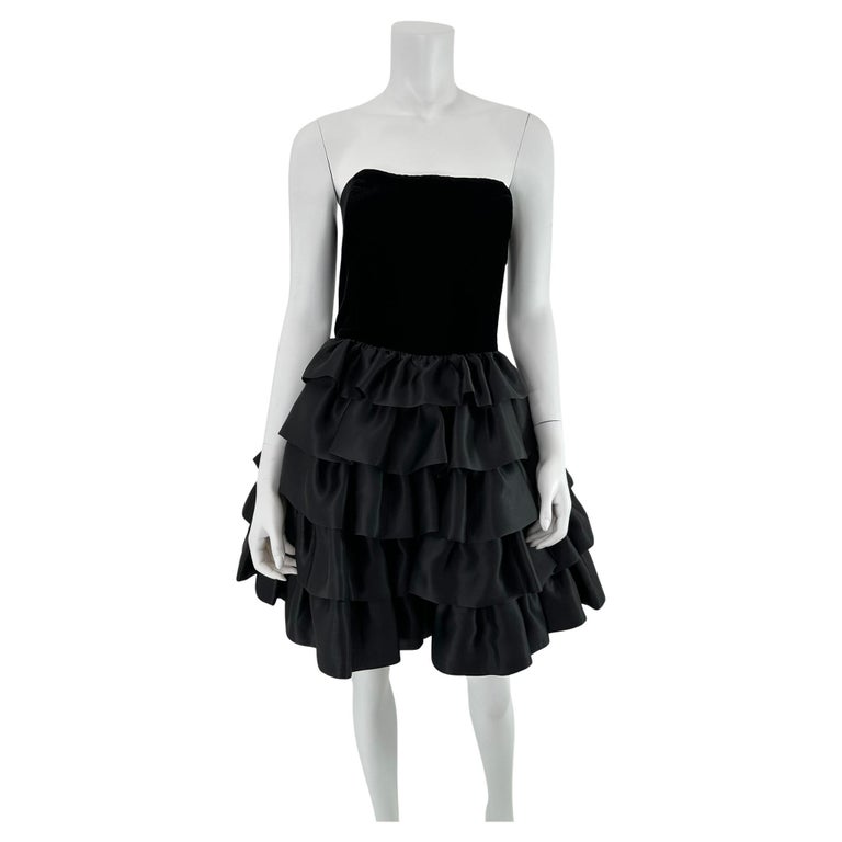 Escada Black Velvet Bustier Bodice Taffeta Ruffle Mini Skirt Cocktail Dress 36 Escada Black Velvet Bustier Bodice Taffeta Ruffle Mini Skirt Cocktail Dress 36