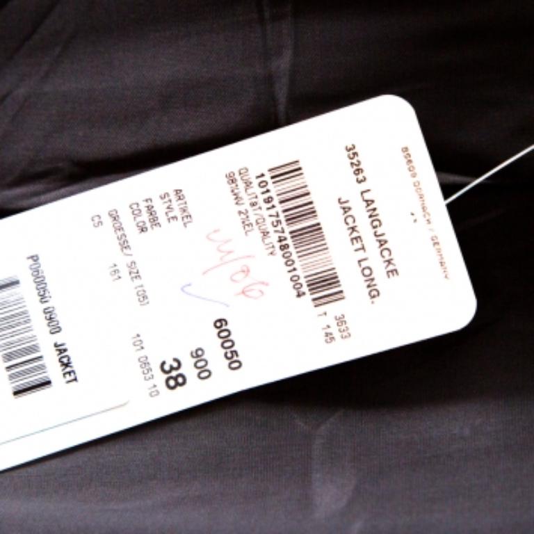 Escada Schwarze geraffte Jacke aus Wollkrepp mit Knopfleiste vorne, M Damen im Angebot