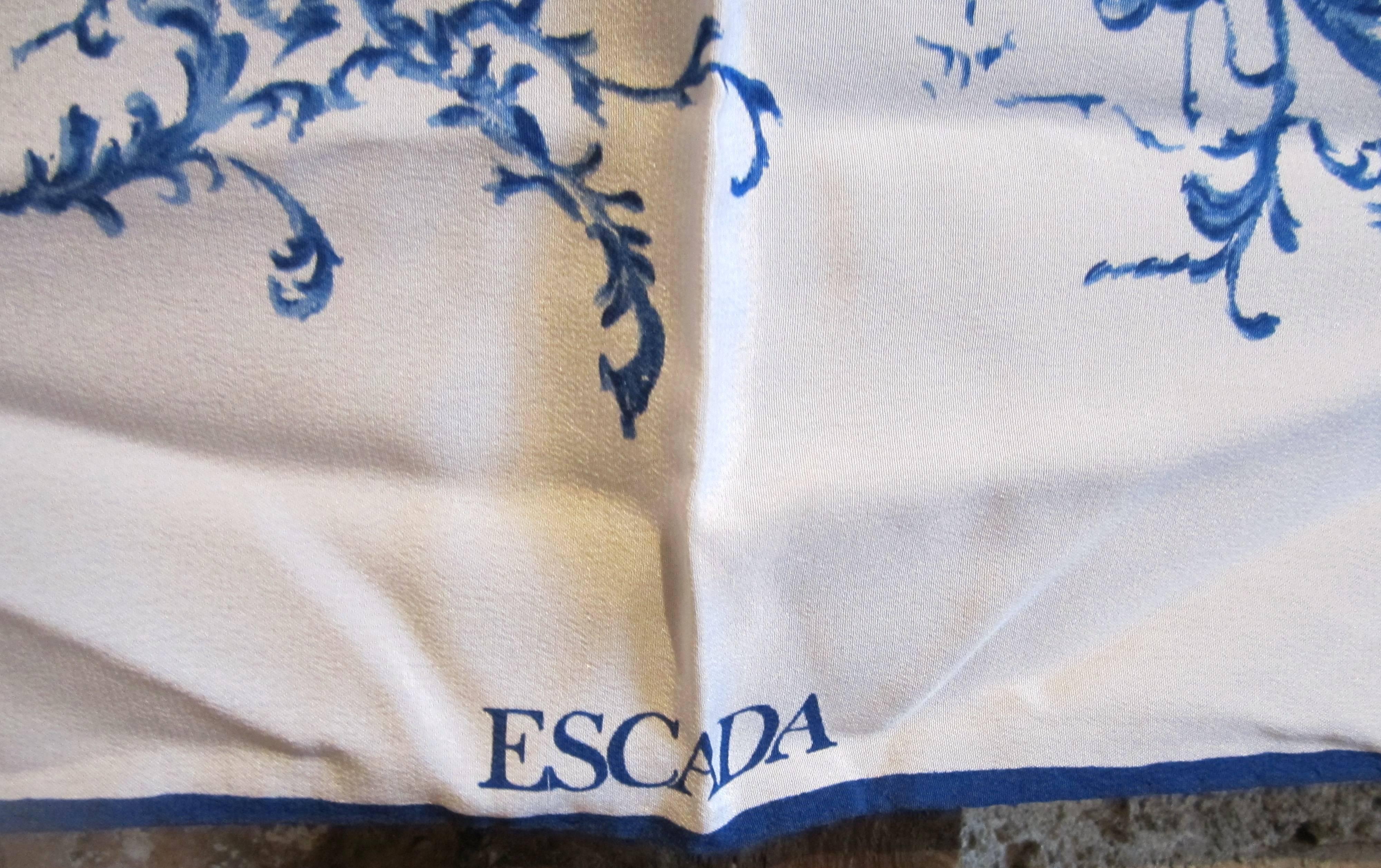 escada scarf