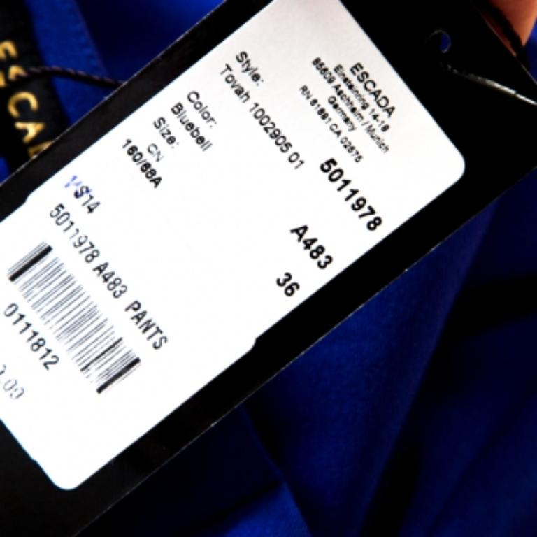 Donna Escada Pantaloni Tovah a vita alta in crêpe blu di Escada M. I. in vendita