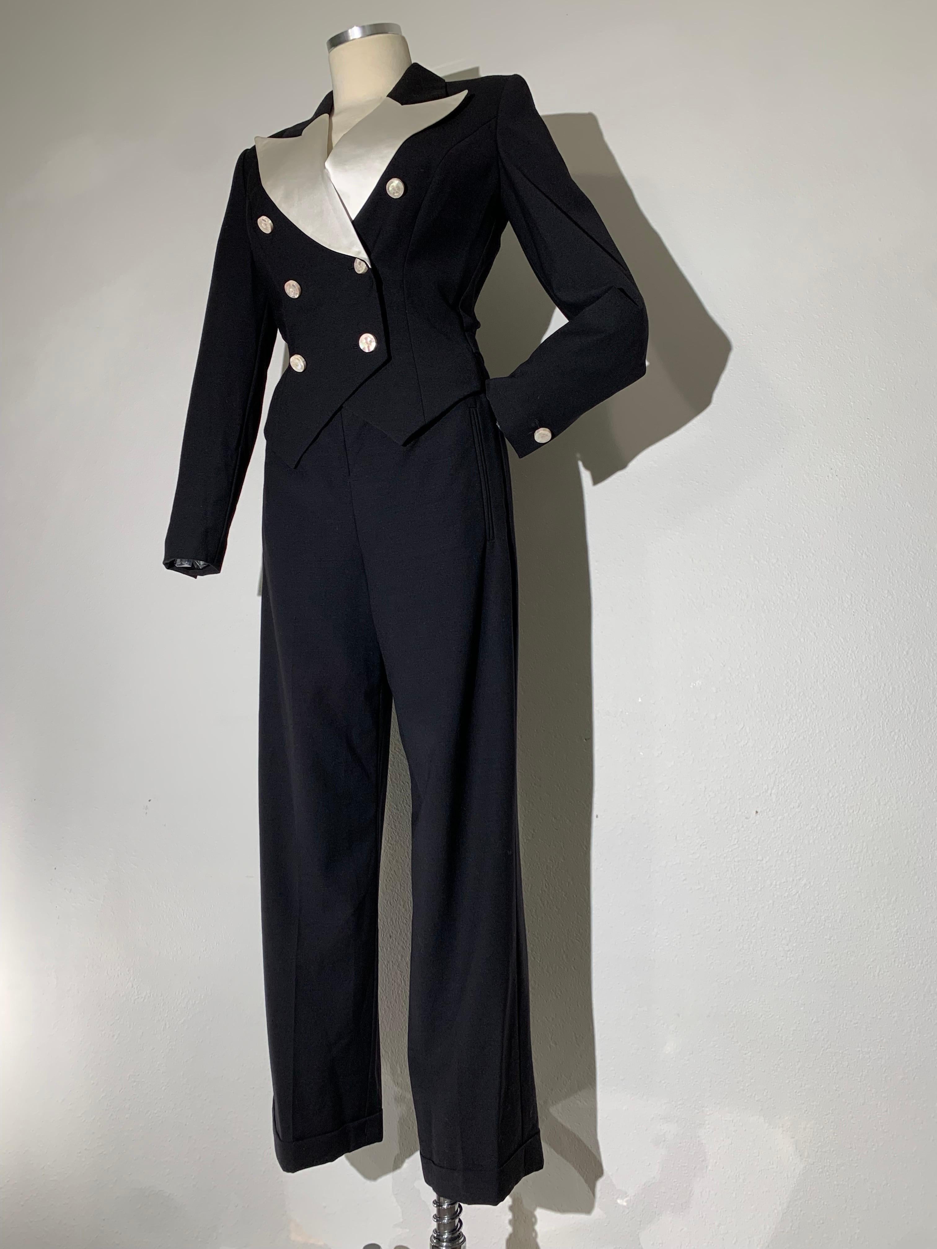 Nero Escada By Margaretha Ley Tuta in gabardine di lana nera e raso di seta bianca