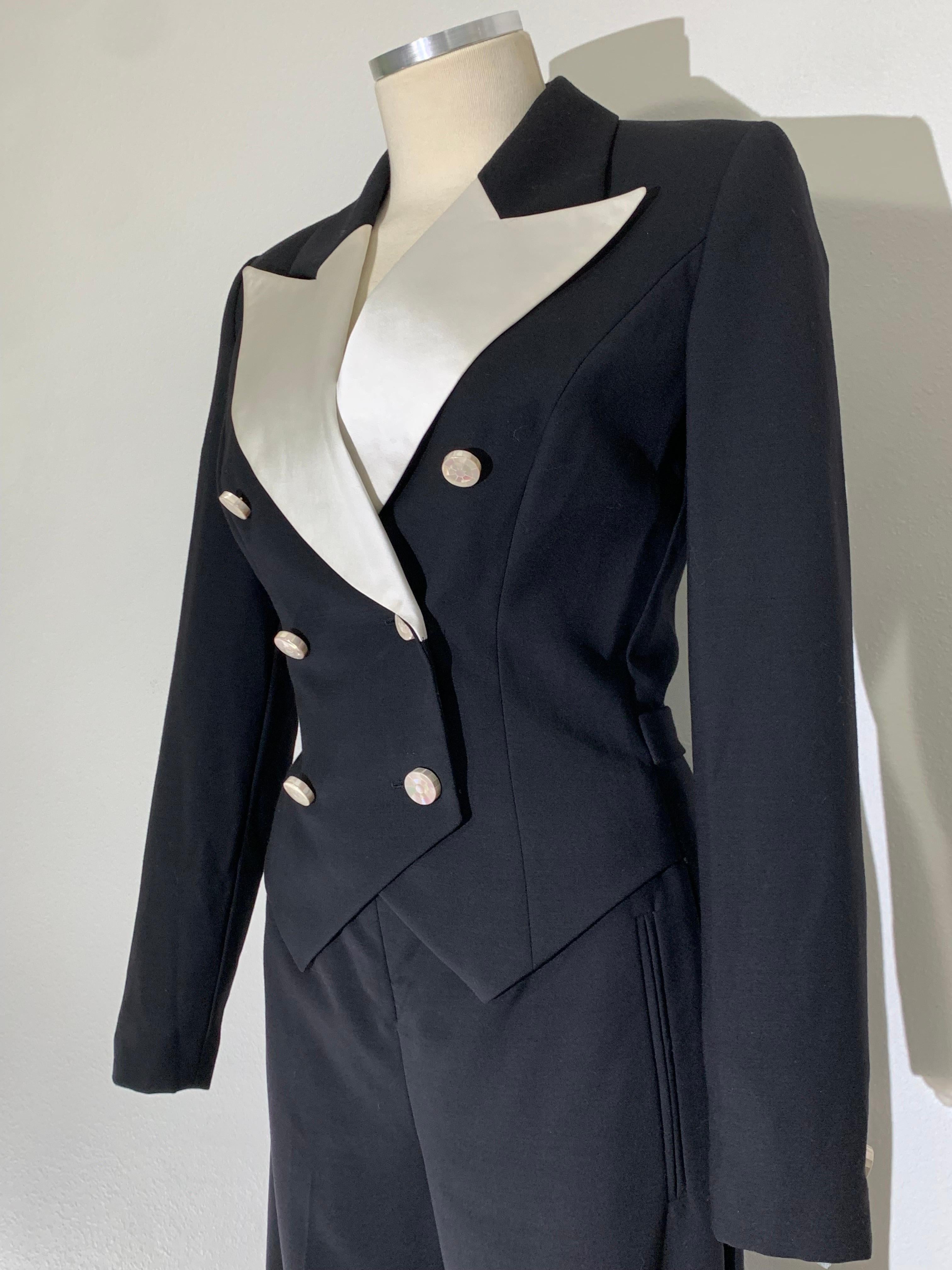 Escada By Margaretha Ley Tuta in gabardine di lana nera e raso di seta bianca 4