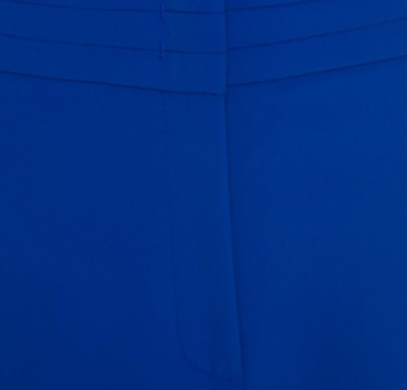 Escada Pantaloni affusolati con fibbia in vita in crepe stretch blu cobalto XL in vendita 1