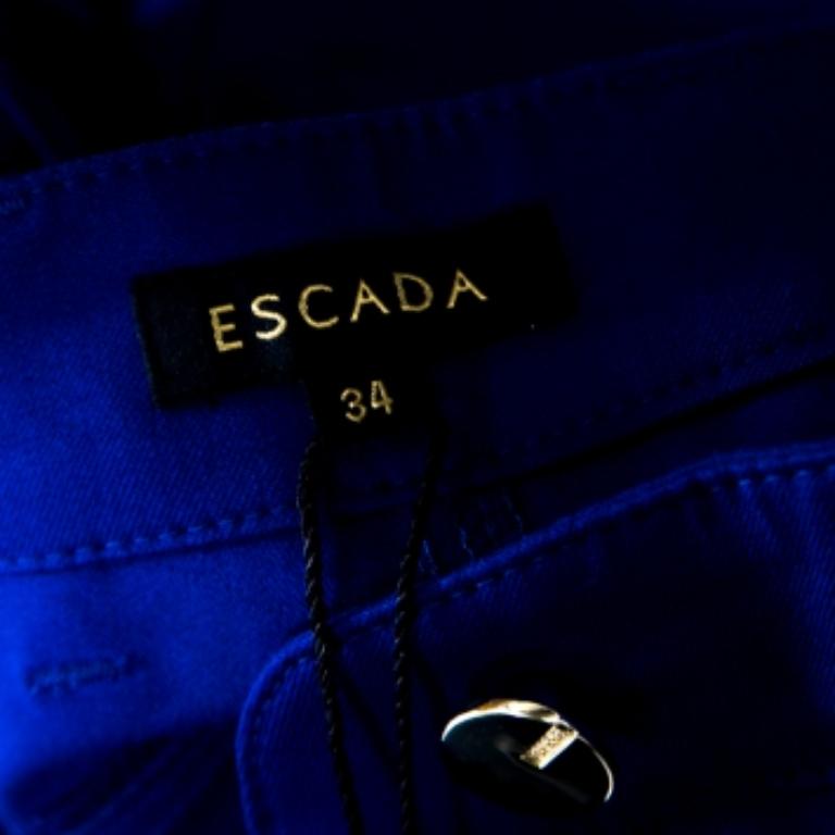 Escada - Jeans a zampa dritta Teresa in denim stretch blu cobalto - S In condizioni buone in vendita a Dubai, Al Qouz 2