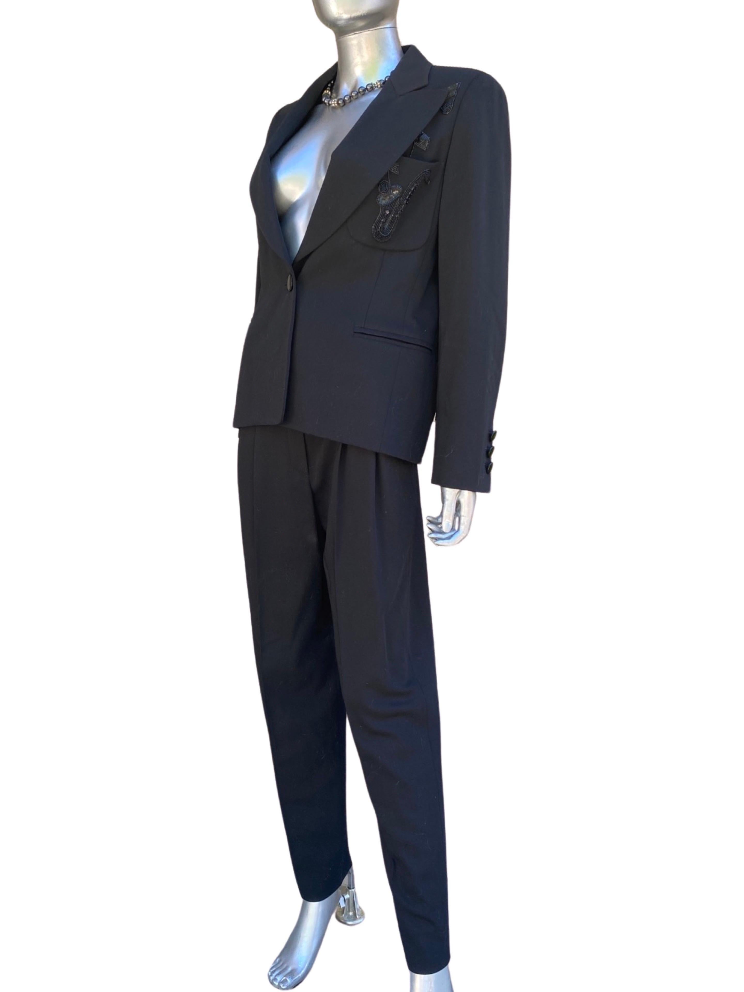 Women's Escada Collection Chic Vintage Tailored Black Beaded Pantsuit Size 4/6 US  For Sale