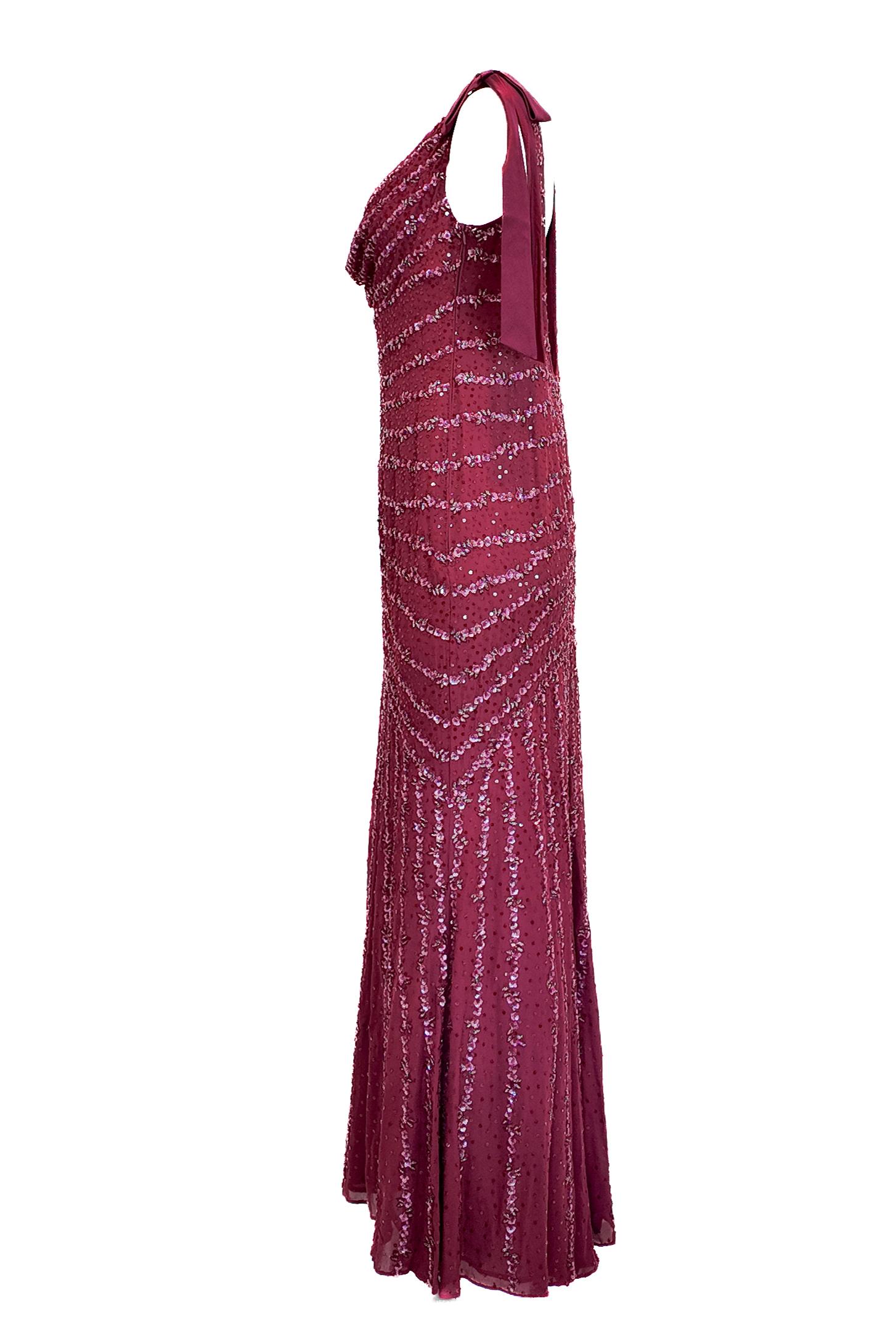 Escada Couture Berry - Robe de soirée à col bénitier et paillettes Pour femmes en vente