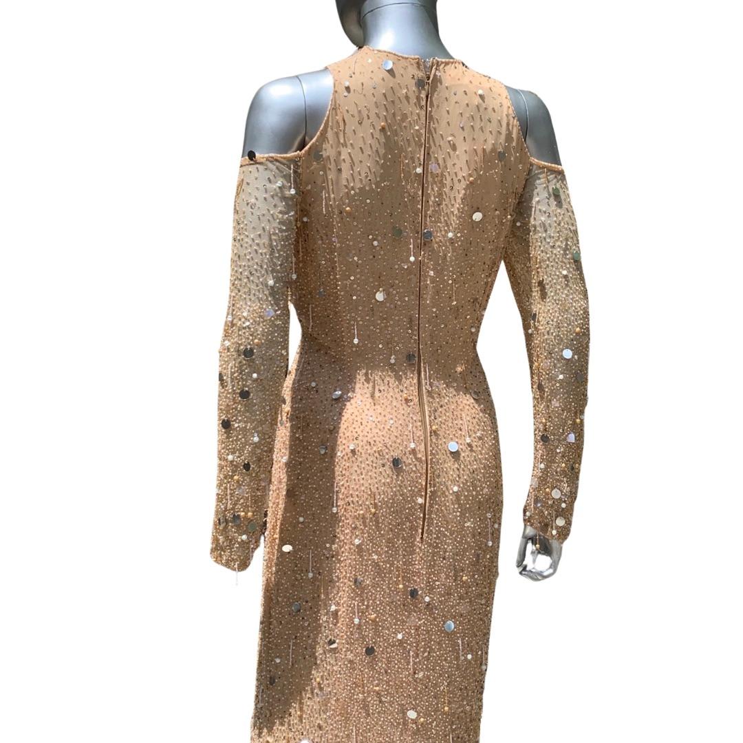 Escada Couture Kleid Deutschland Nudefarbenes Seide Fully Hand Perlen Fantasie Kleid NEU Größe 4  im Angebot 1