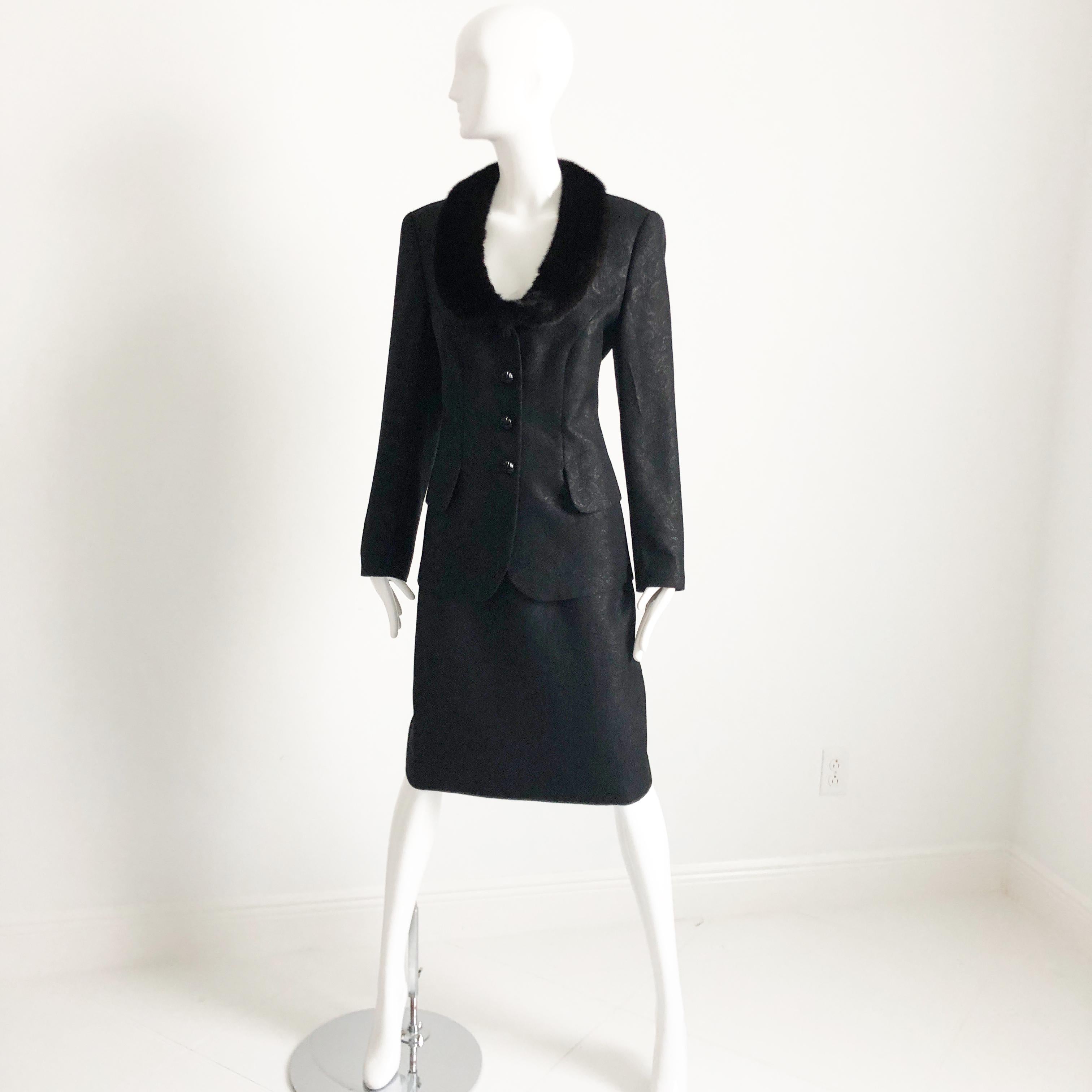 Escada Couture Suit Mink Collar Jacket and Skirt 2pc Silk Wool Blend Paisley 40 For Sale 4