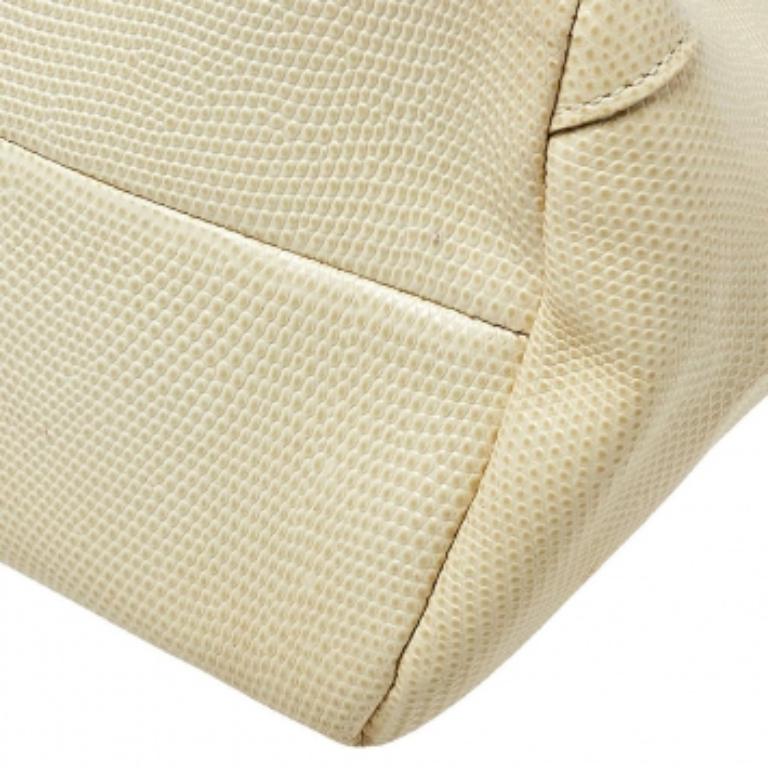 Beige Escada - Sac à bandoulière Baguette en cuir gaufré lézard crème en vente