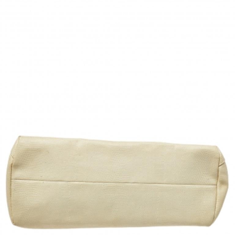 Escada - Sac à bandoulière Baguette en cuir gaufré lézard crème Bon état - En vente à Dubai, Al Qouz 2