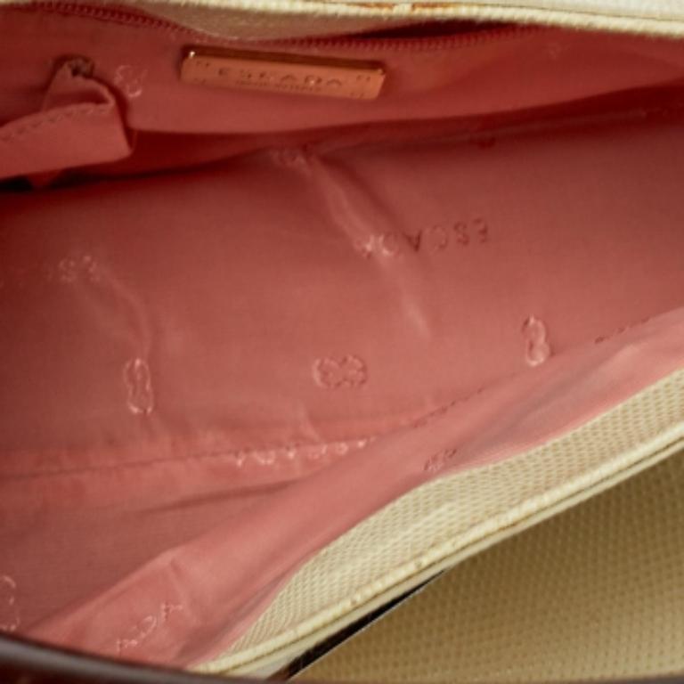 Escada - Sac à bandoulière Baguette en cuir gaufré lézard crème en vente 4