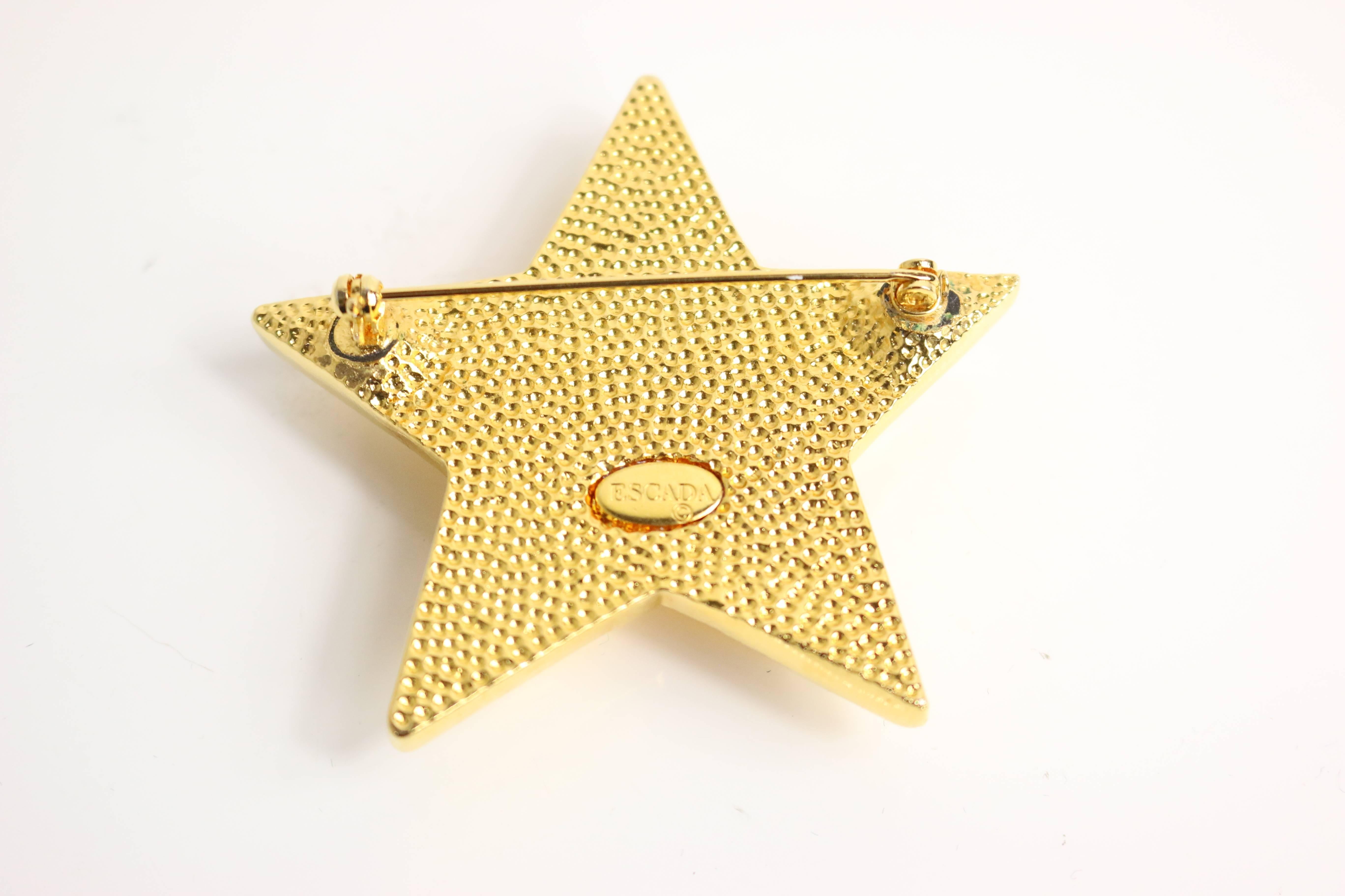 Escada Gold/Black Gold Toned Hardware Star Brooch In Excellent Condition In Sheung Wan, HK