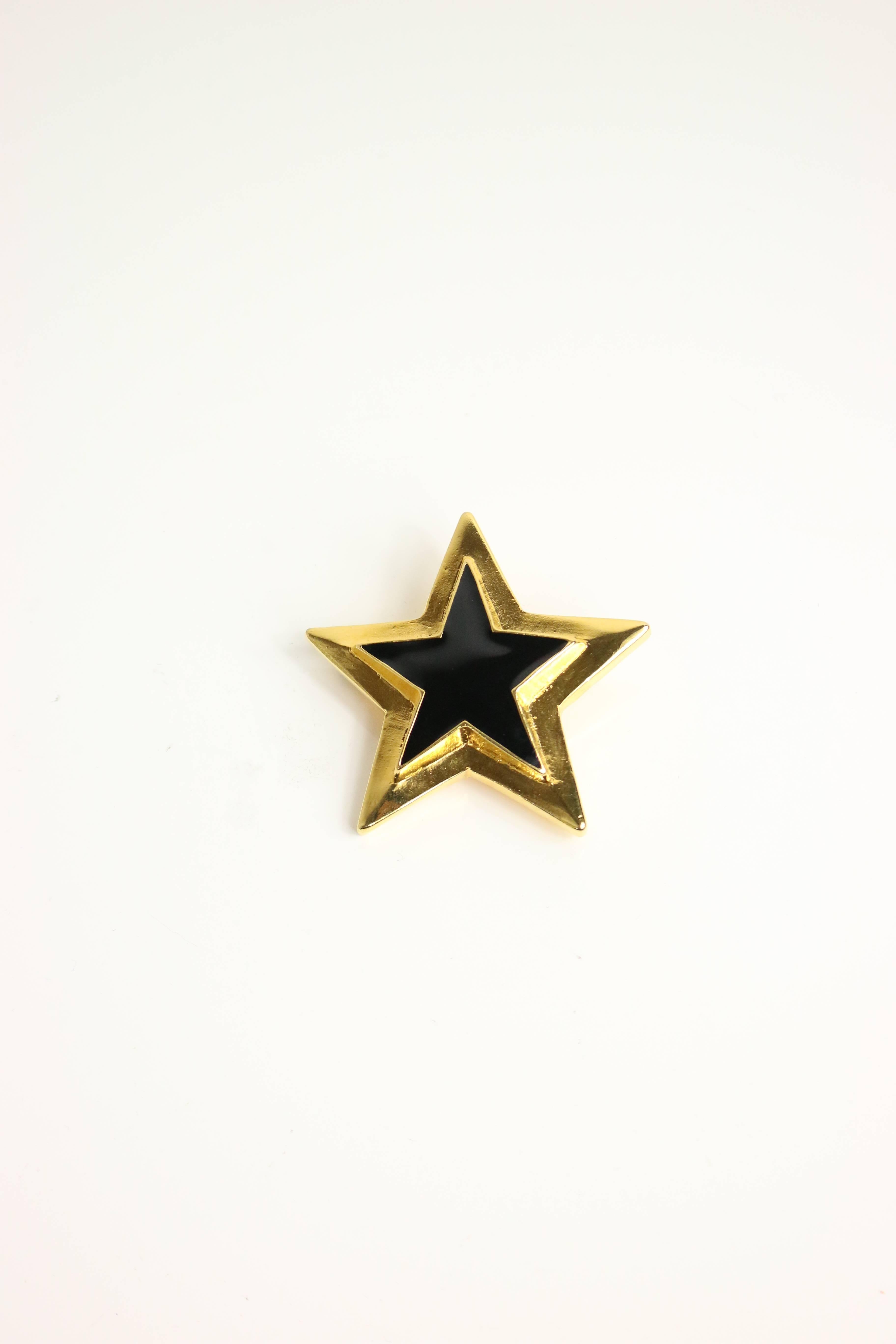 Women's or Men's Escada Gold/Black Gold Toned Hardware Star Brooch