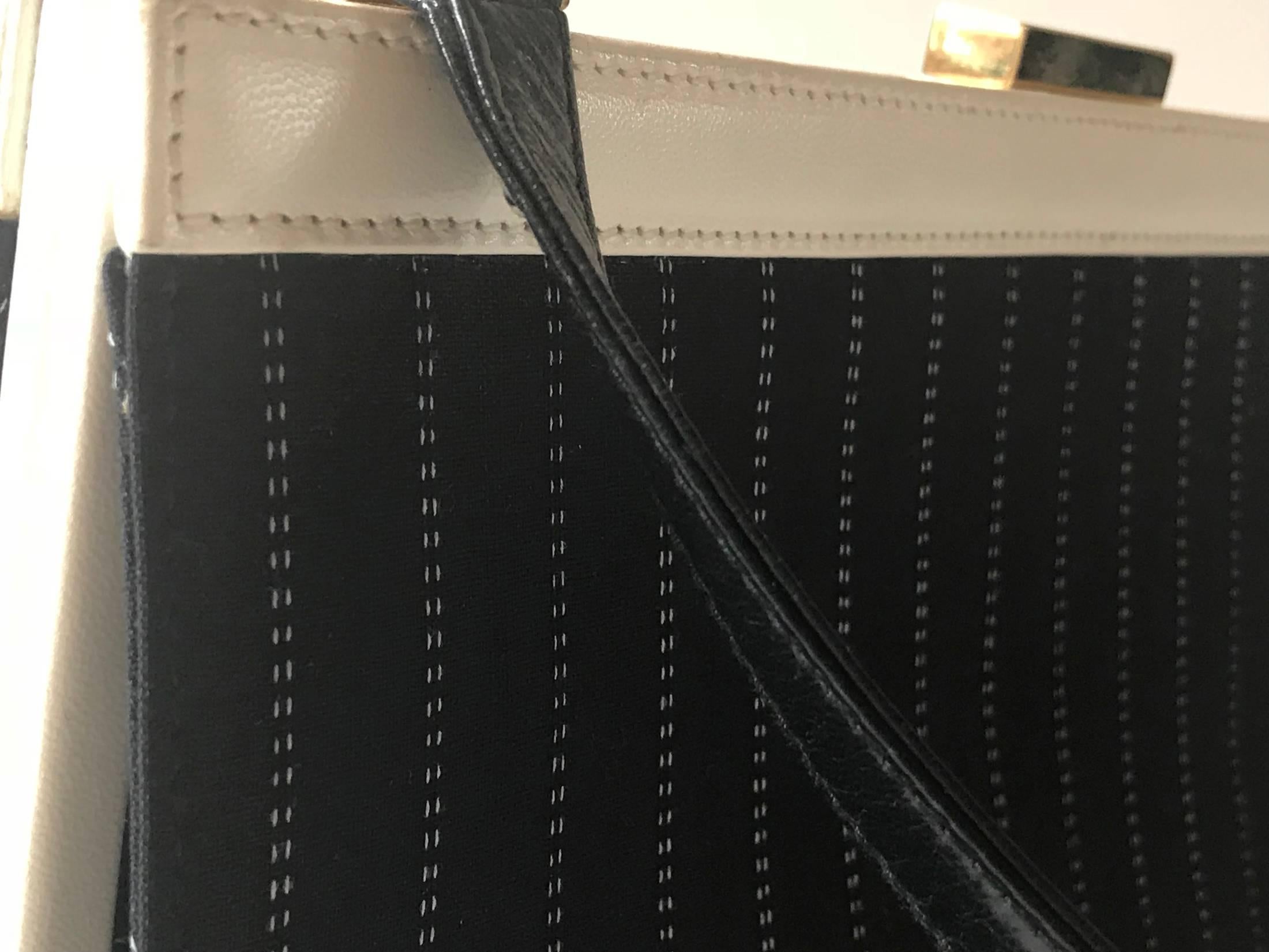 Escada Handbag, black diplomatic stripe canvas  and white leather. For Sale 6