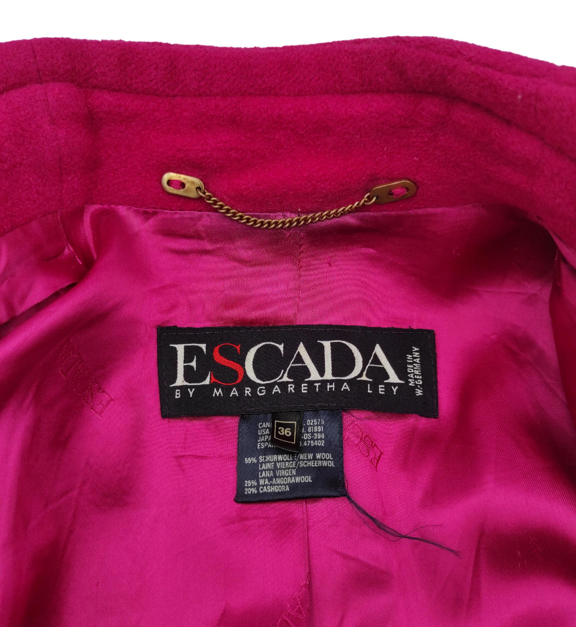 Donna Cappotto aperto in lana rosa caldo di Escada in vendita