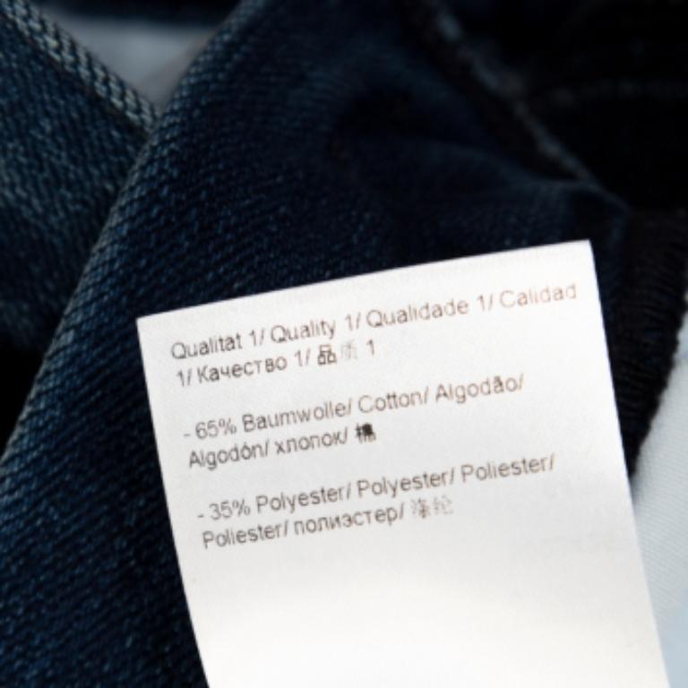 Escada - Jean skinny effet délavé indigo à paillettes et détails de poches au dos Bon état - En vente à Dubai, Al Qouz 2