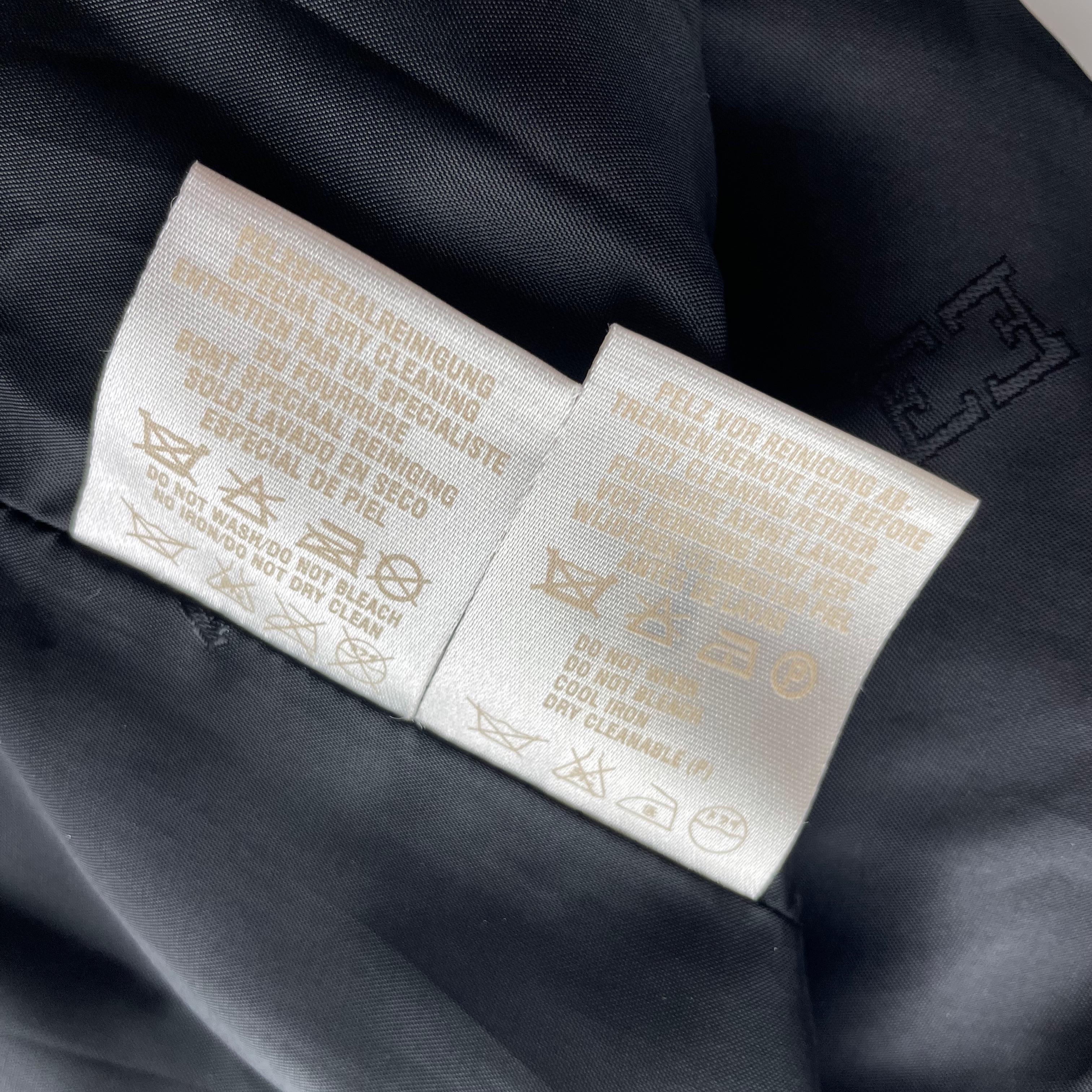 Escada Jacket Black Wool Blend Removable Sheared Beaver Fur Trim Vintage 90s 40 For Sale 3