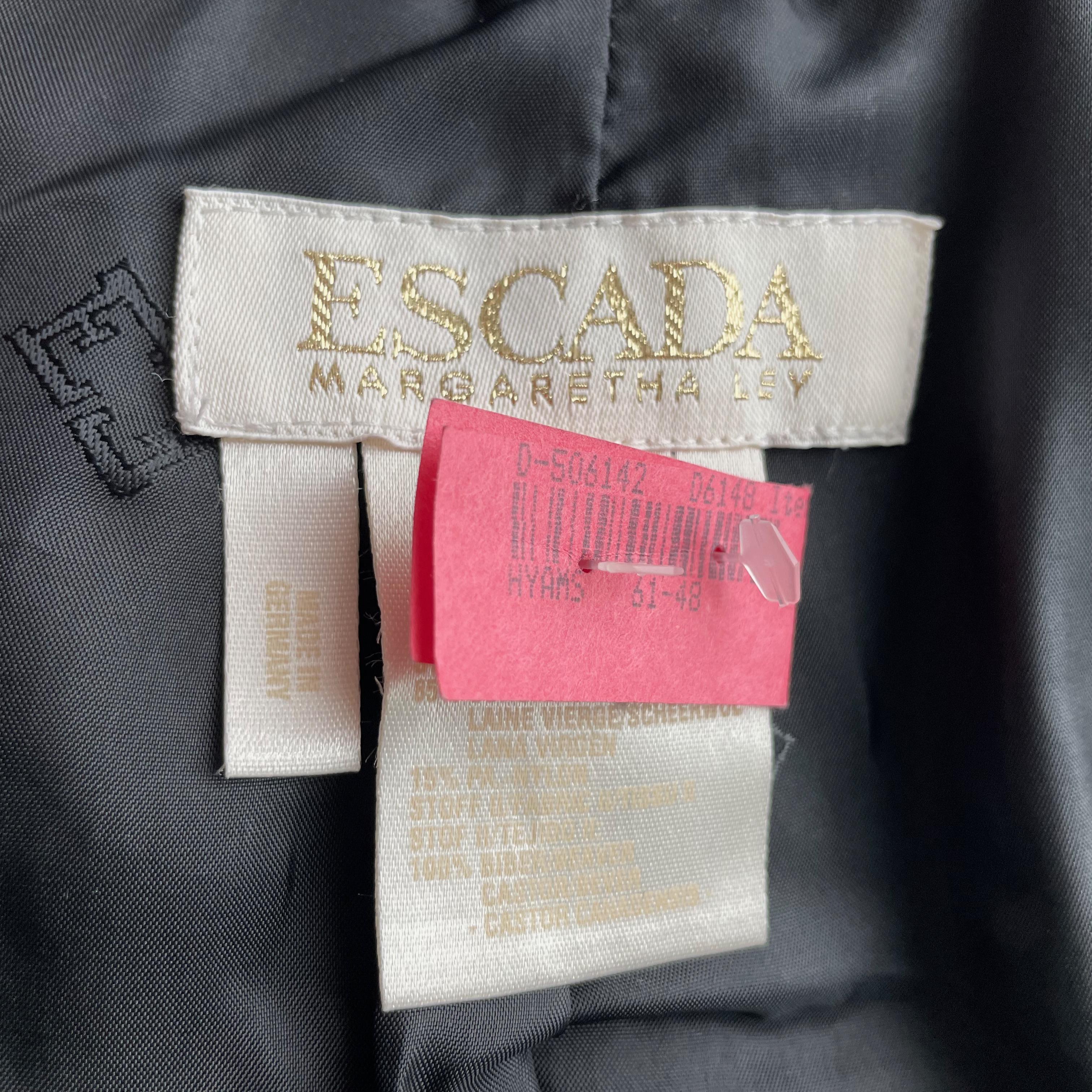 Escada Jacket Black Wool Blend Removable Sheared Beaver Fur Trim Vintage 90s 40 For Sale 5