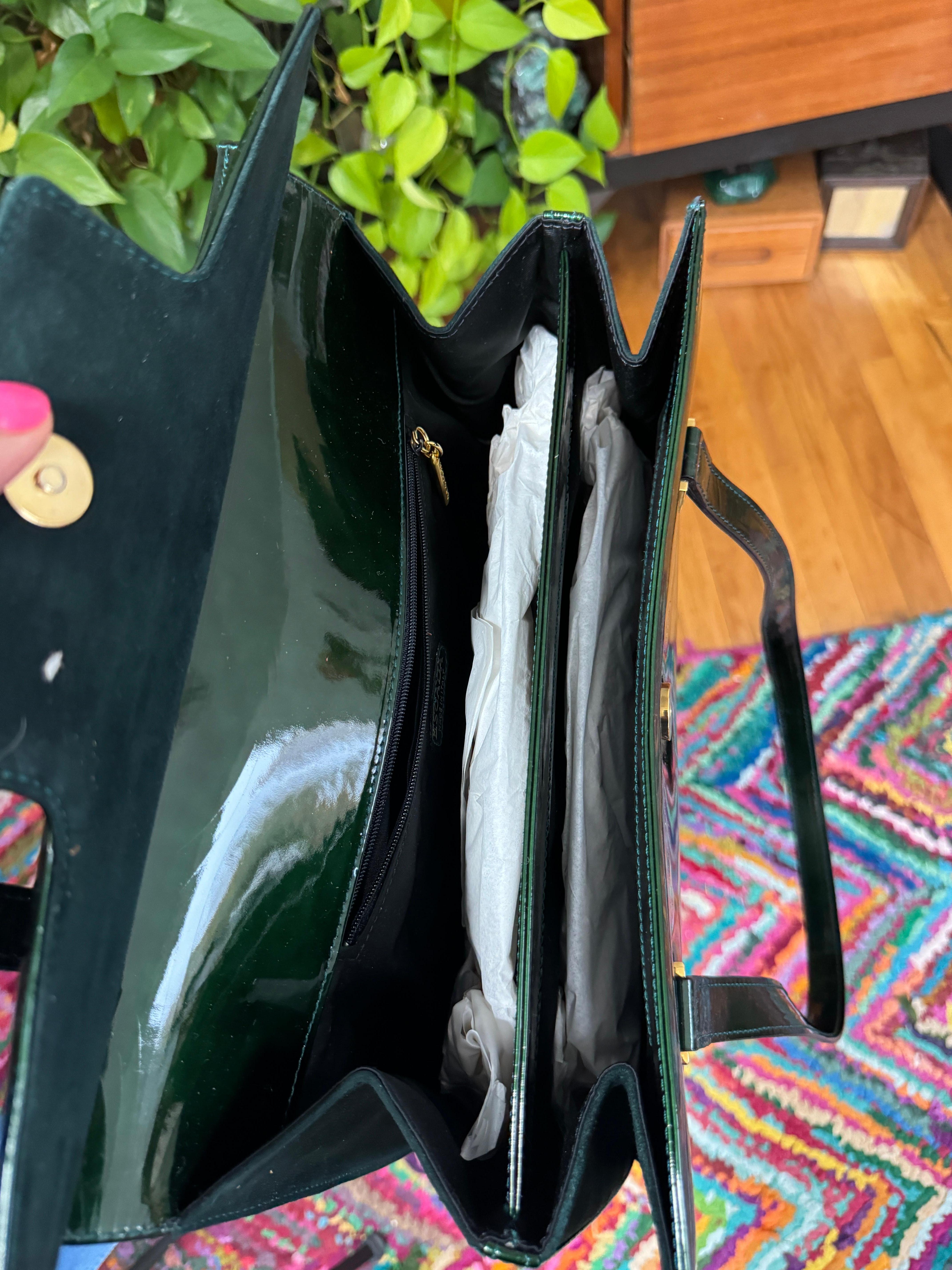 Escada Leder Kelly Handtasche Braun Never Used 1990s Handtasche Geldbörse Grün im Angebot 8