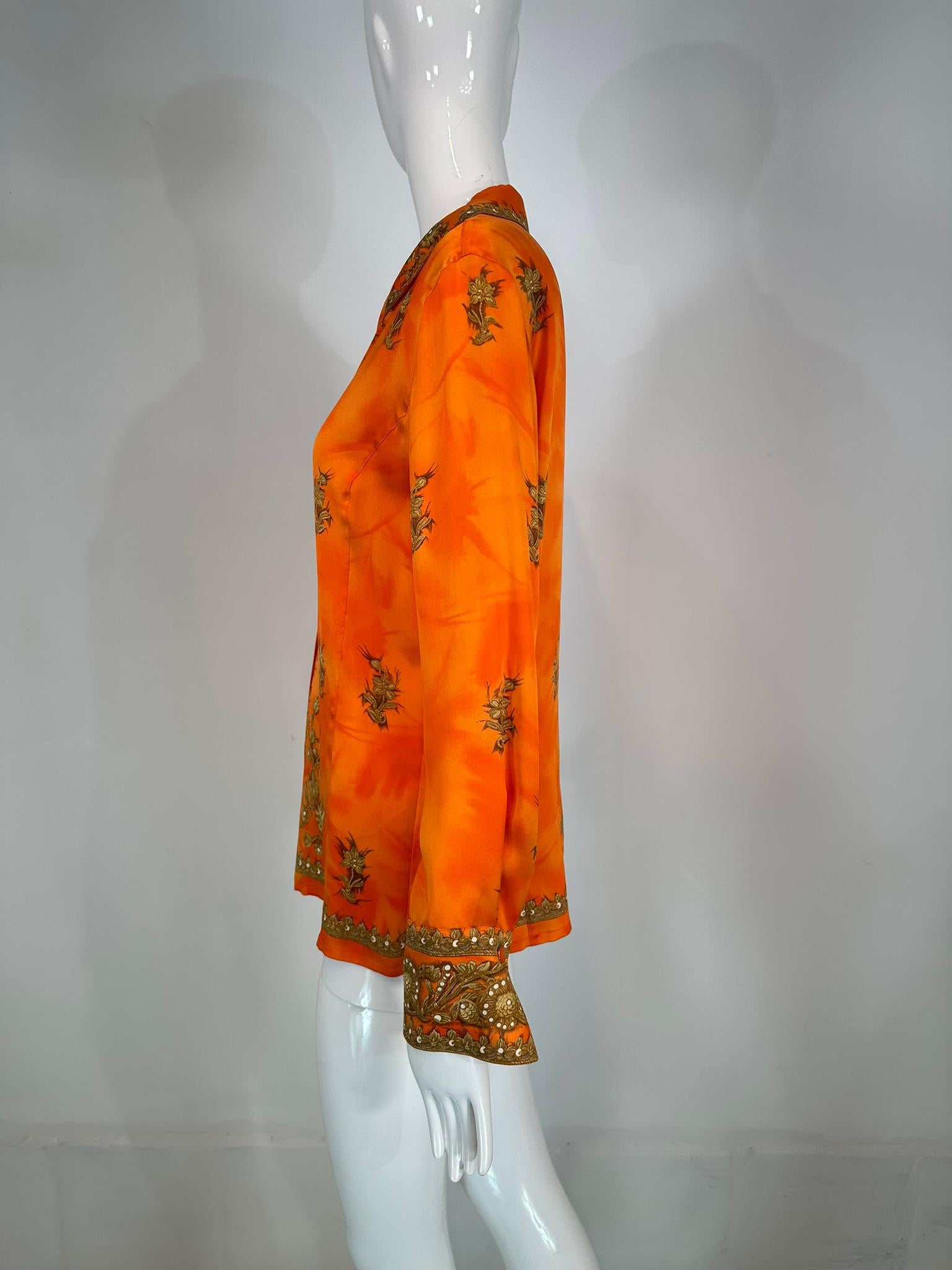 Escada Langärmelige Prinzessinnenbluse aus Seide in Orange und Gold mit floralen Bordüren im Angebot 6