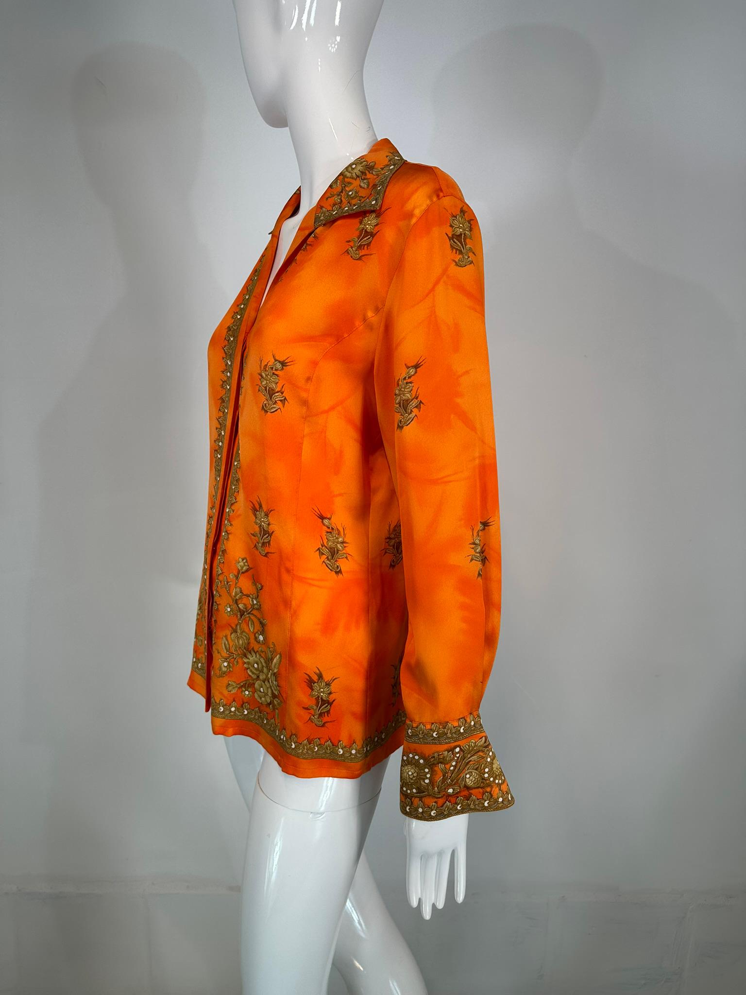 Escada Langärmelige Prinzessinnenbluse aus Seide in Orange und Gold mit floralen Bordüren im Angebot 7