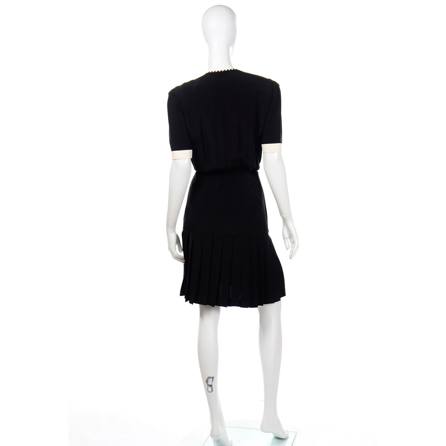 Escada Margaretha Ley Vintage Black & White Dress w/ Striped Piping & Pockets In Good Condition In Portland, OR