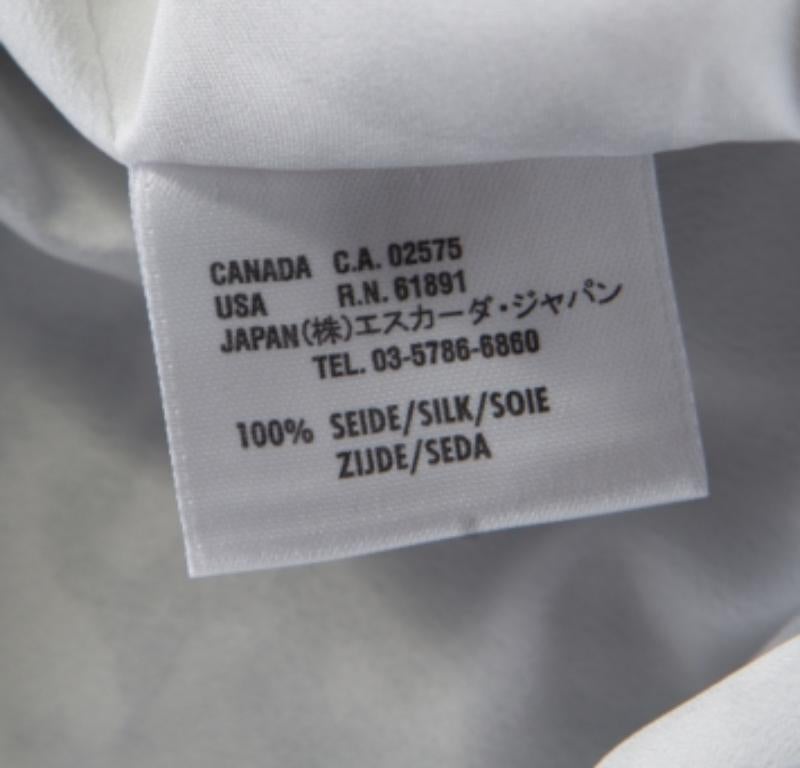 Escada Vestito midi a balze senza maniche in seta stampata in pizzo monocromo XL In condizioni buone in vendita a Dubai, Al Qouz 2