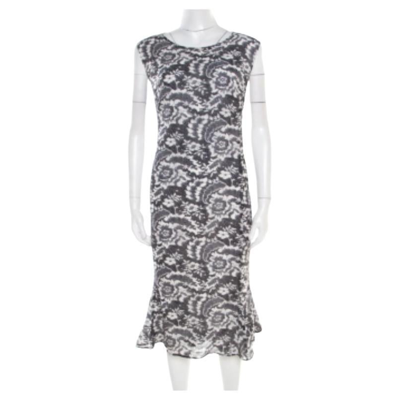 Escada Vestito midi a balze senza maniche in seta stampata in pizzo monocromo XL in vendita