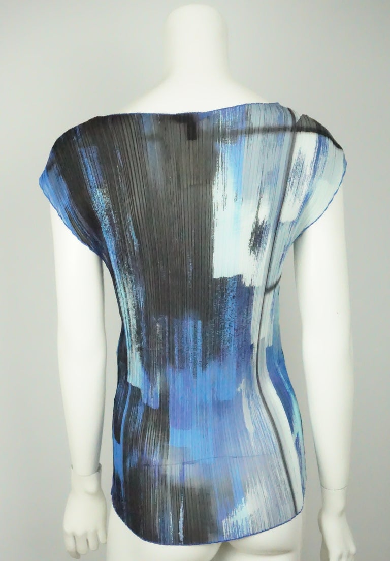 Escada Multi Blue Silk Pleated Sleeveless Top - 36 For Sale at 1stDibs