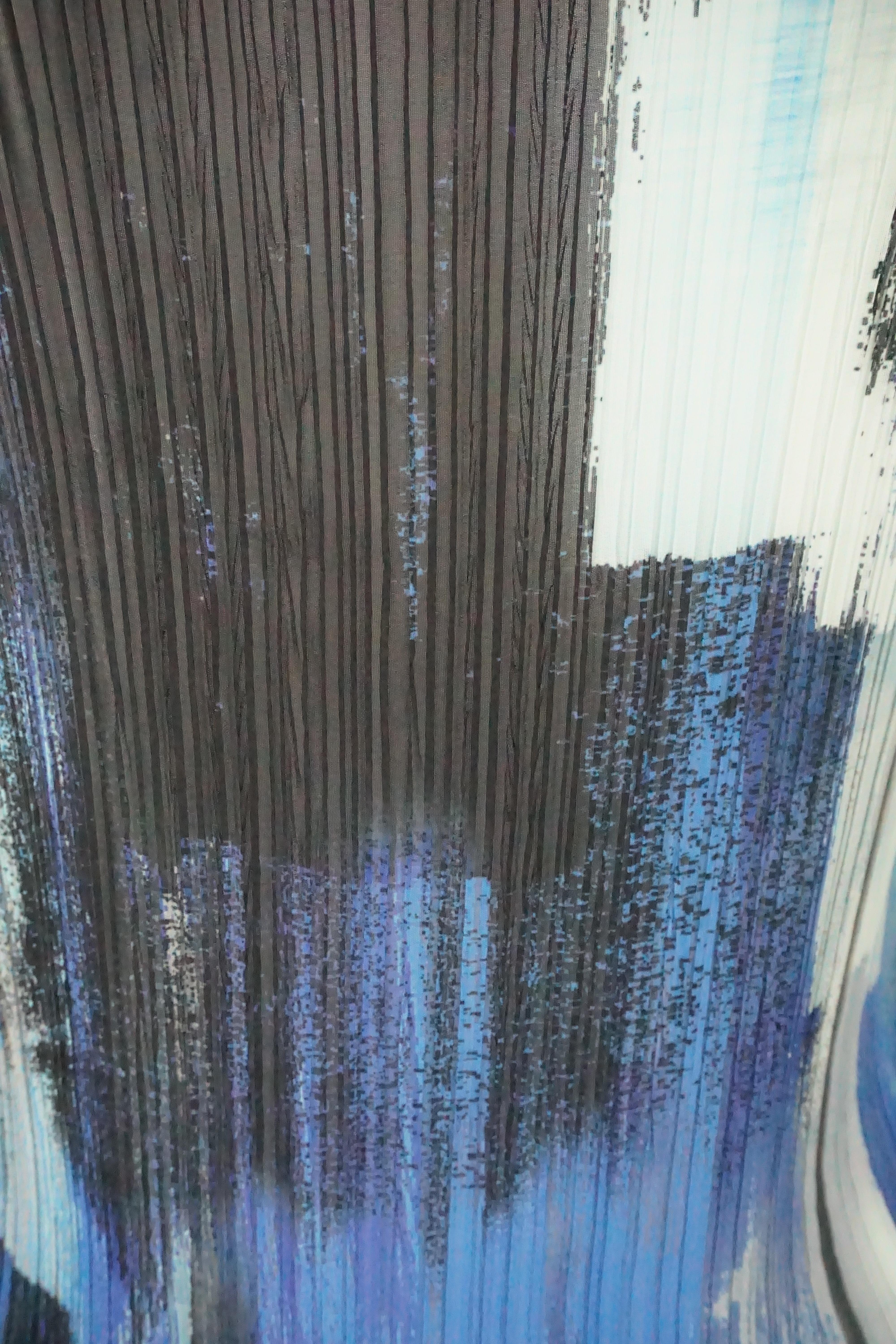Gray Escada Multi Blue Silk Pleated Sleeveless Top - 36