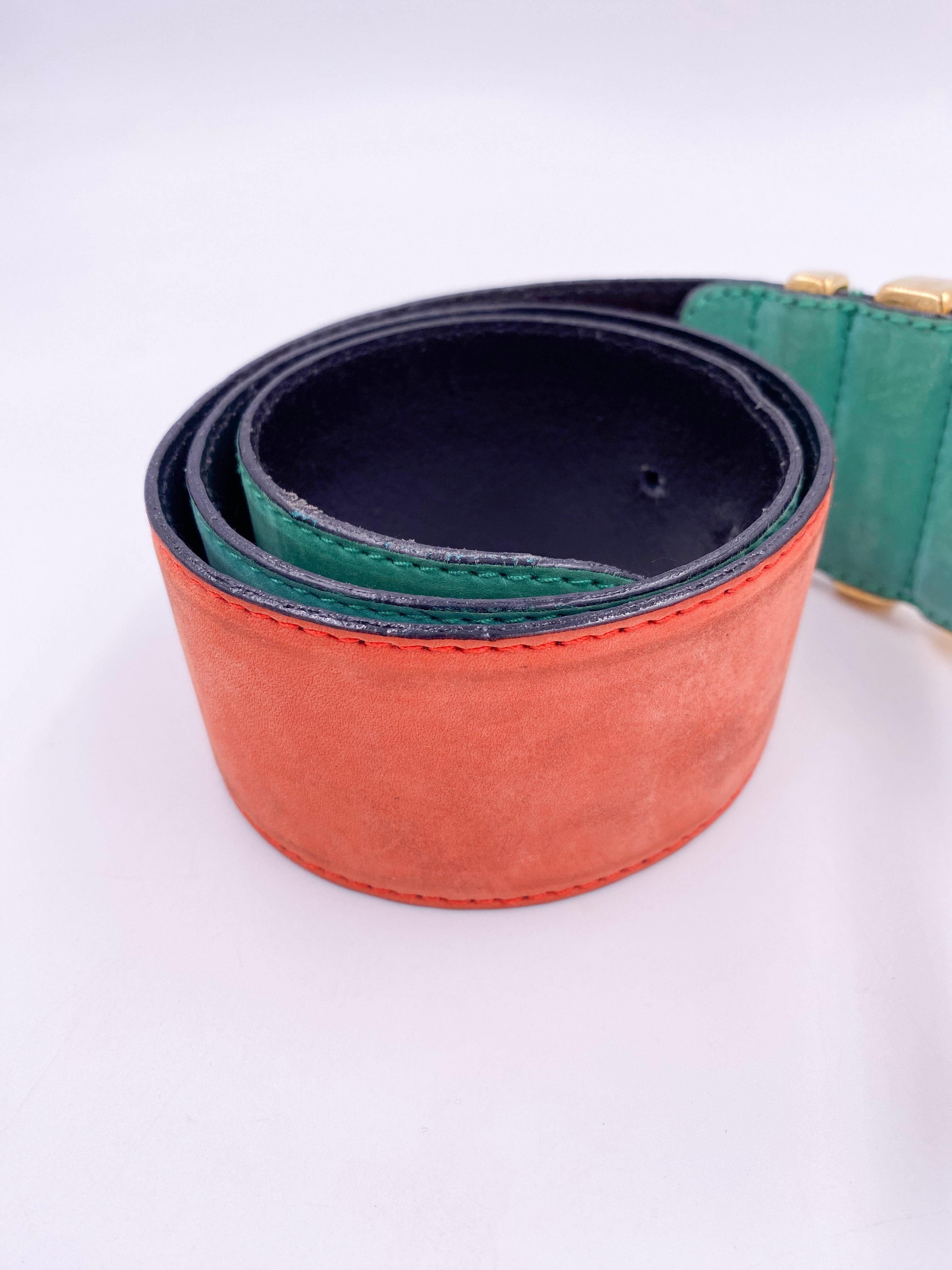 Cinturón Escada Hebilla Dorada Multicolor en Bastante bueno estado para la venta en Los Angeles, CA